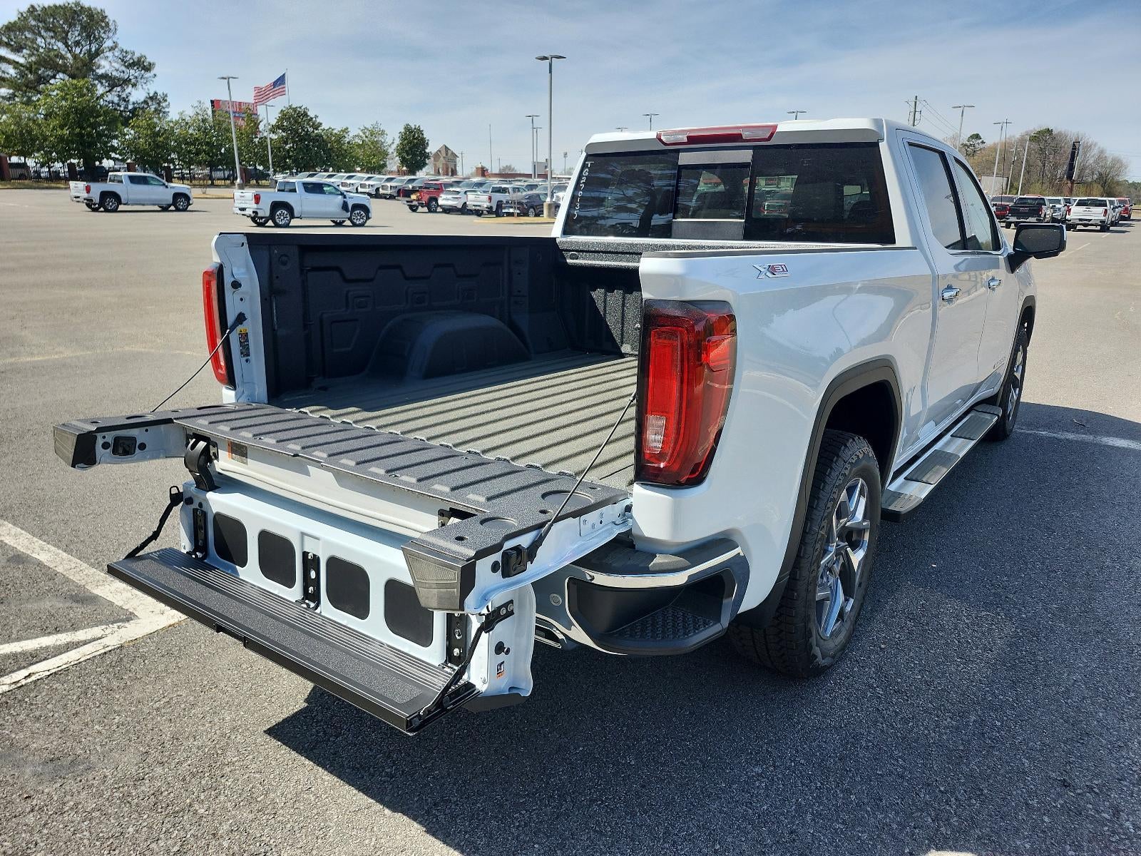 2026 GMC Sierra 1500 Crew Cab Short Box 4-Wheel Drive SLT