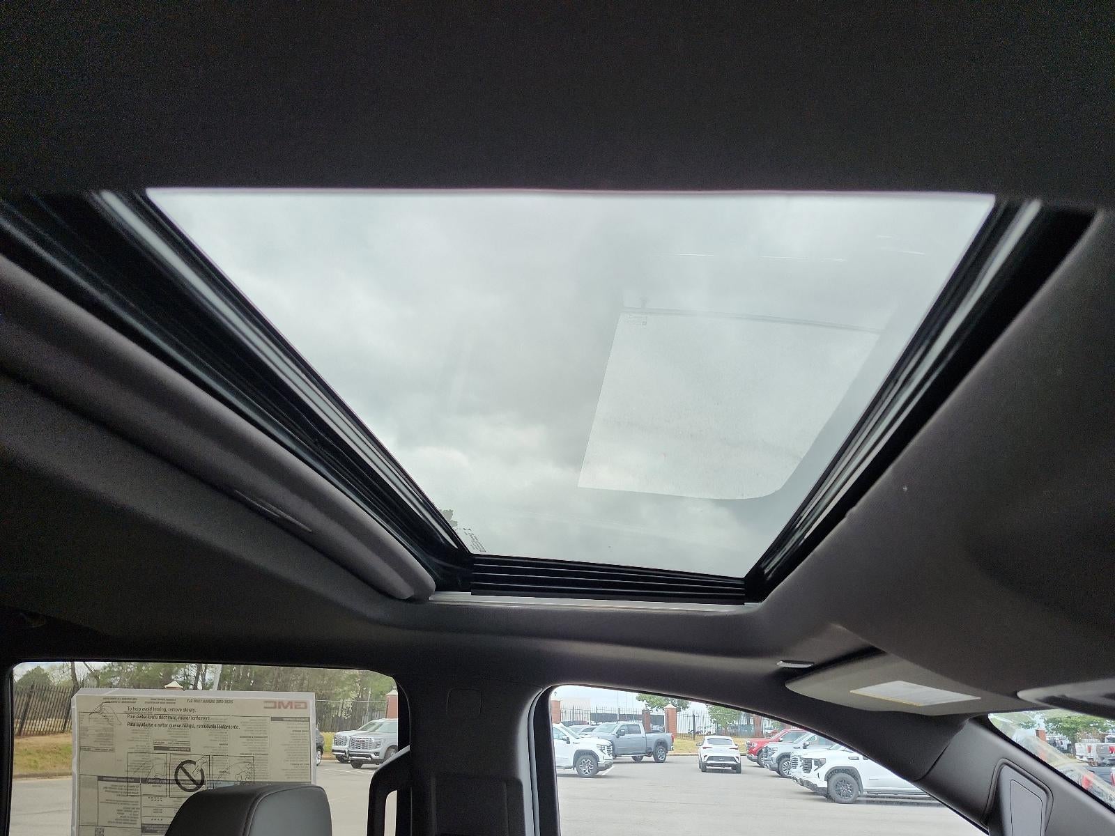 2026 GMC Sierra 1500 Crew Cab Short Box 4-Wheel Drive SLT