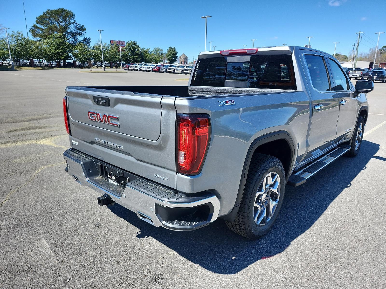 2026 GMC Sierra 1500 Crew Cab Short Box 4-Wheel Drive SLT