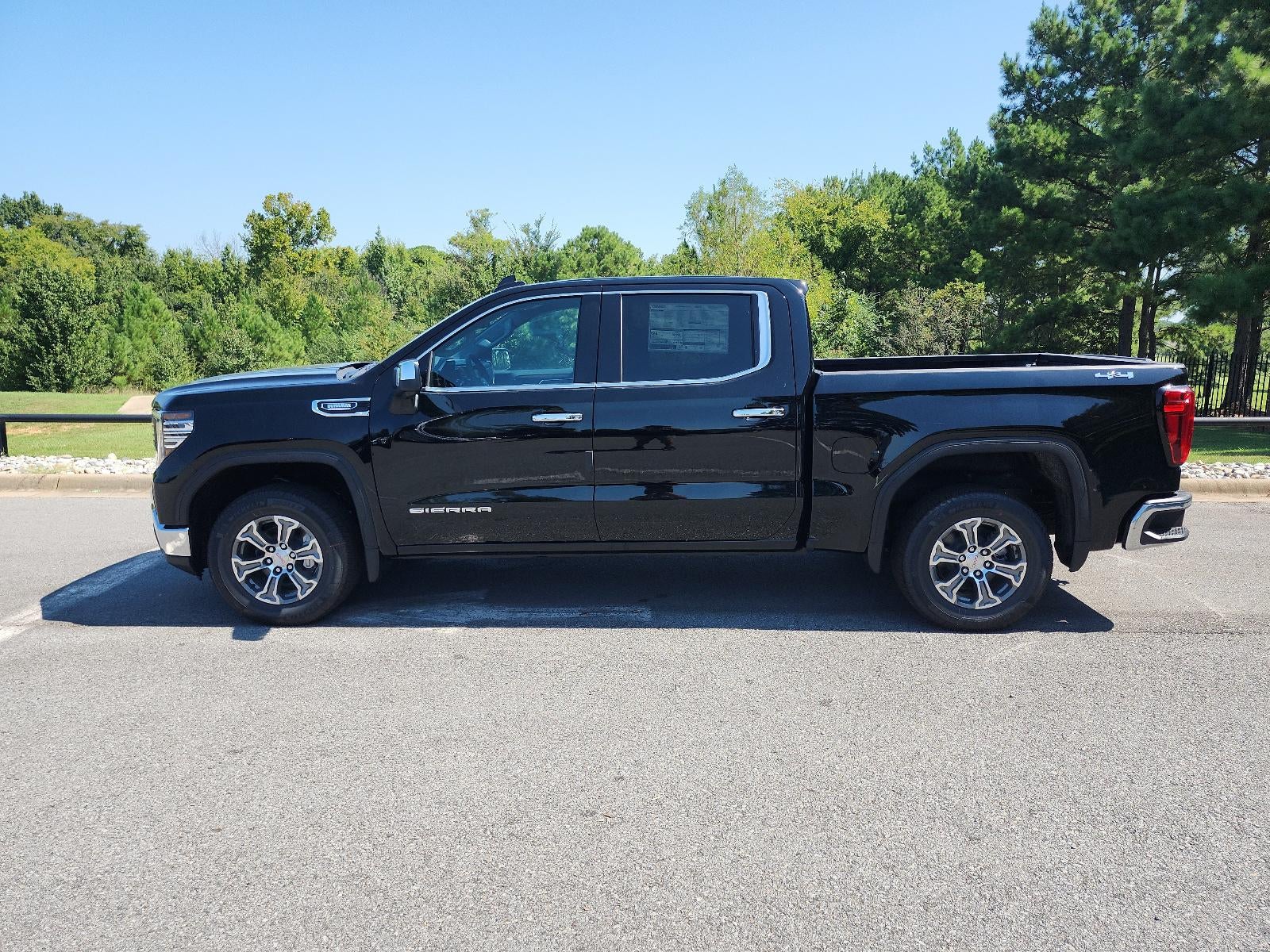 2026 GMC Sierra 1500 Crew Cab Short Box 4-Wheel Drive SLT