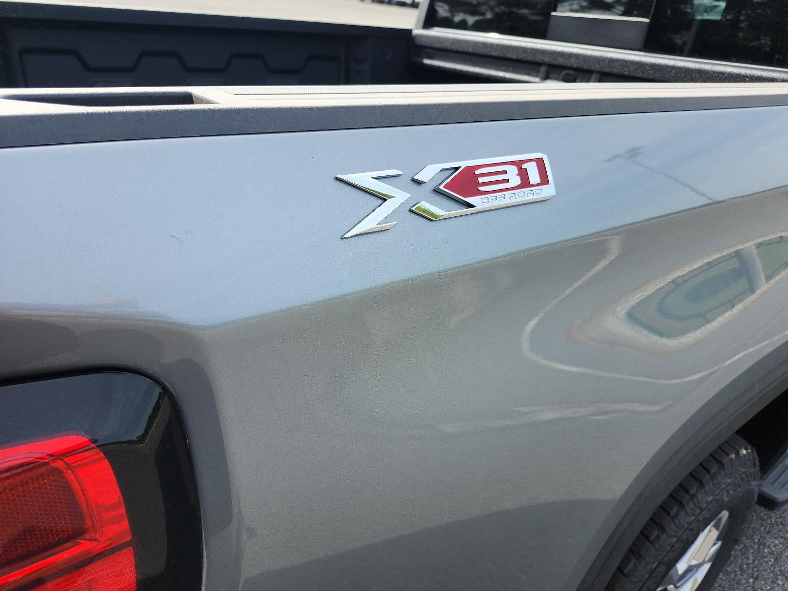 2026 GMC Sierra 1500 Crew Cab Short Box 4-Wheel Drive SLT