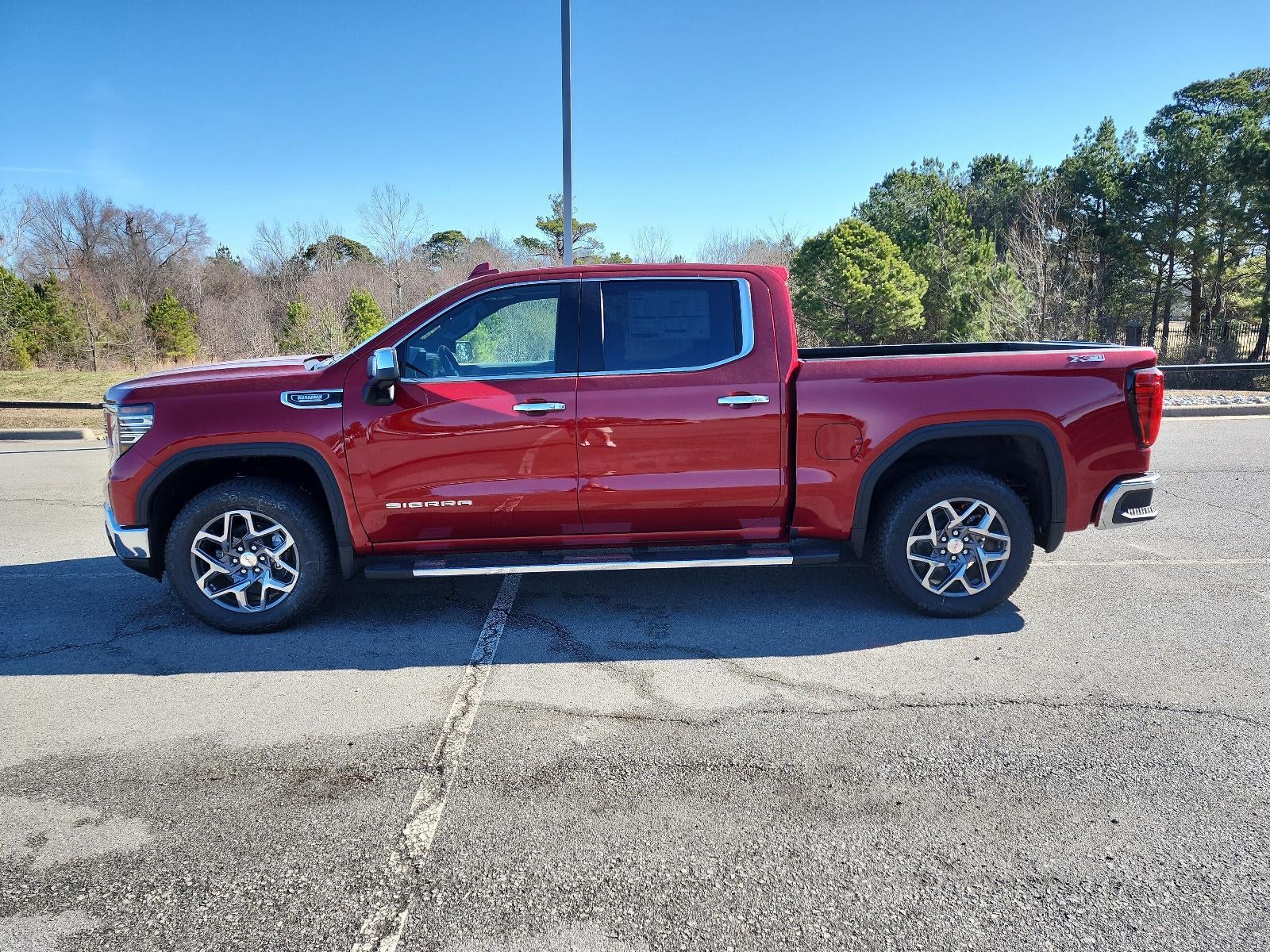 2026 GMC Sierra 1500 Crew Cab Short Box 4-Wheel Drive SLT