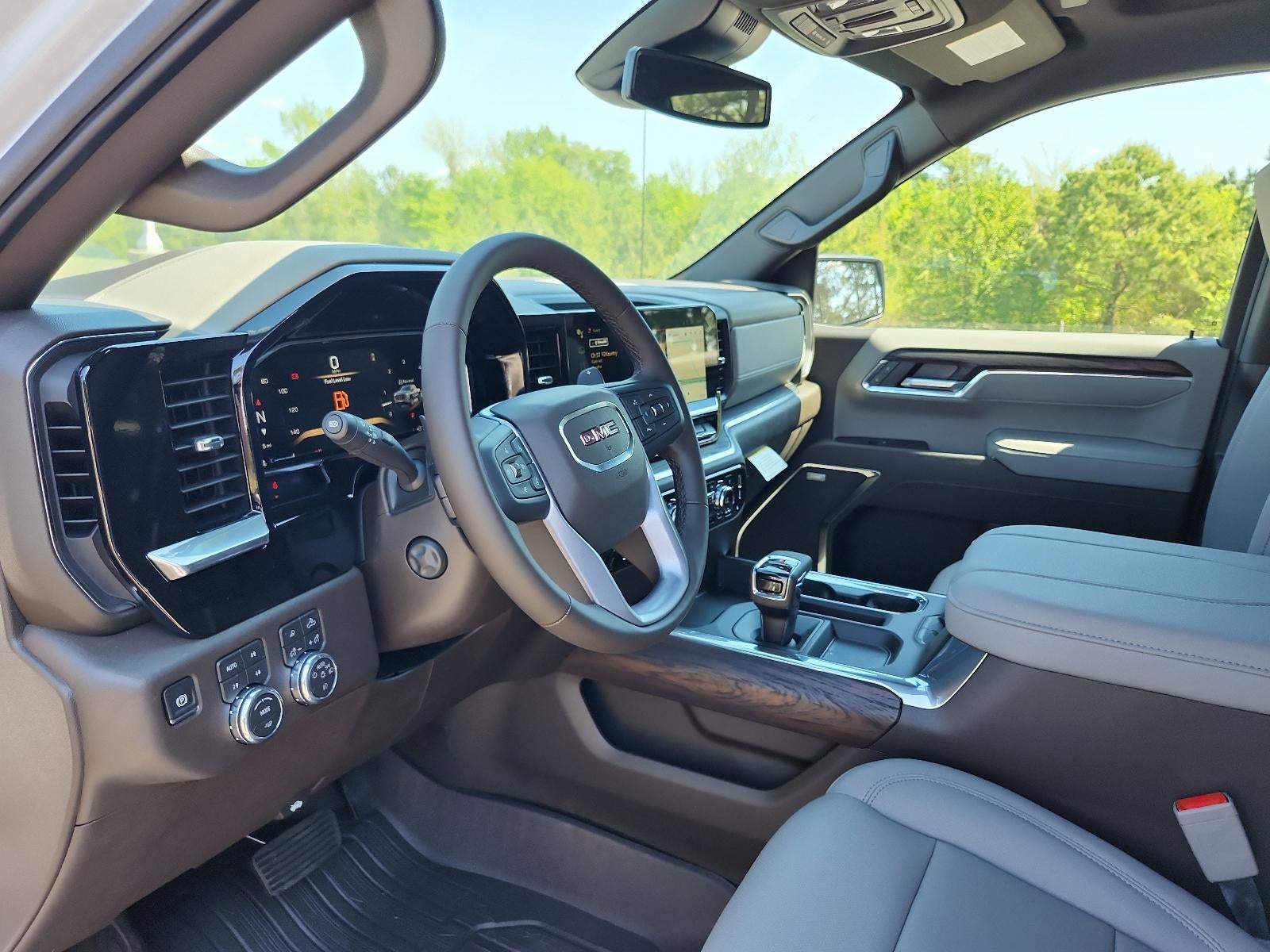 2026 GMC Sierra 1500 Crew Cab Short Box 4-Wheel Drive SLT