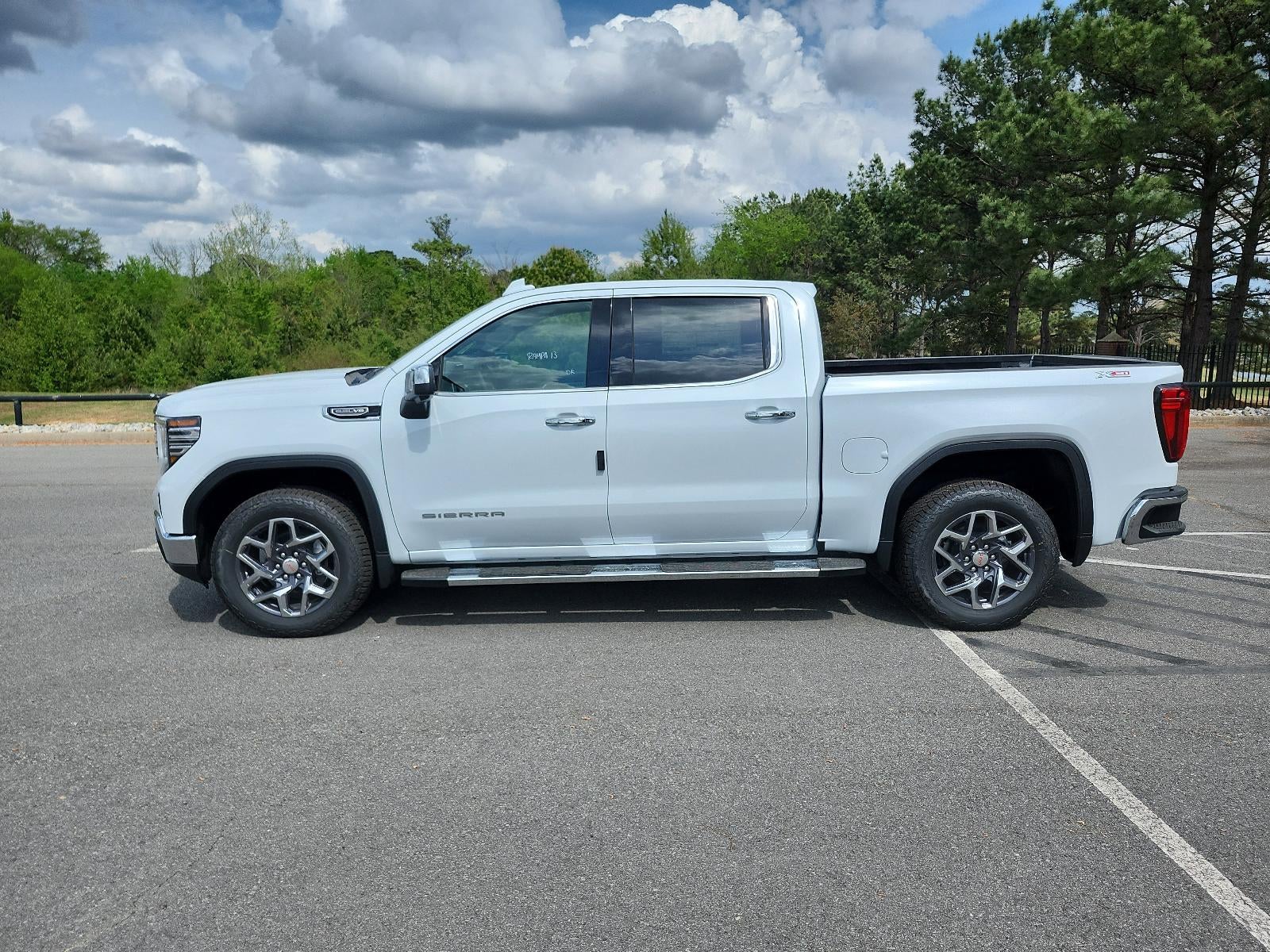 2026 GMC Sierra 1500 Crew Cab Short Box 4-Wheel Drive SLT