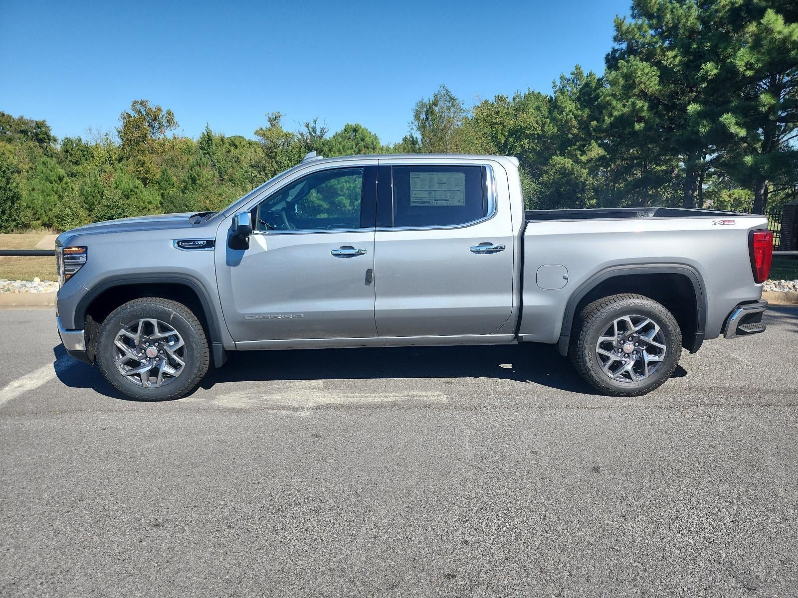2026 GMC Sierra 1500 Crew Cab Short Box 4-Wheel Drive SLT