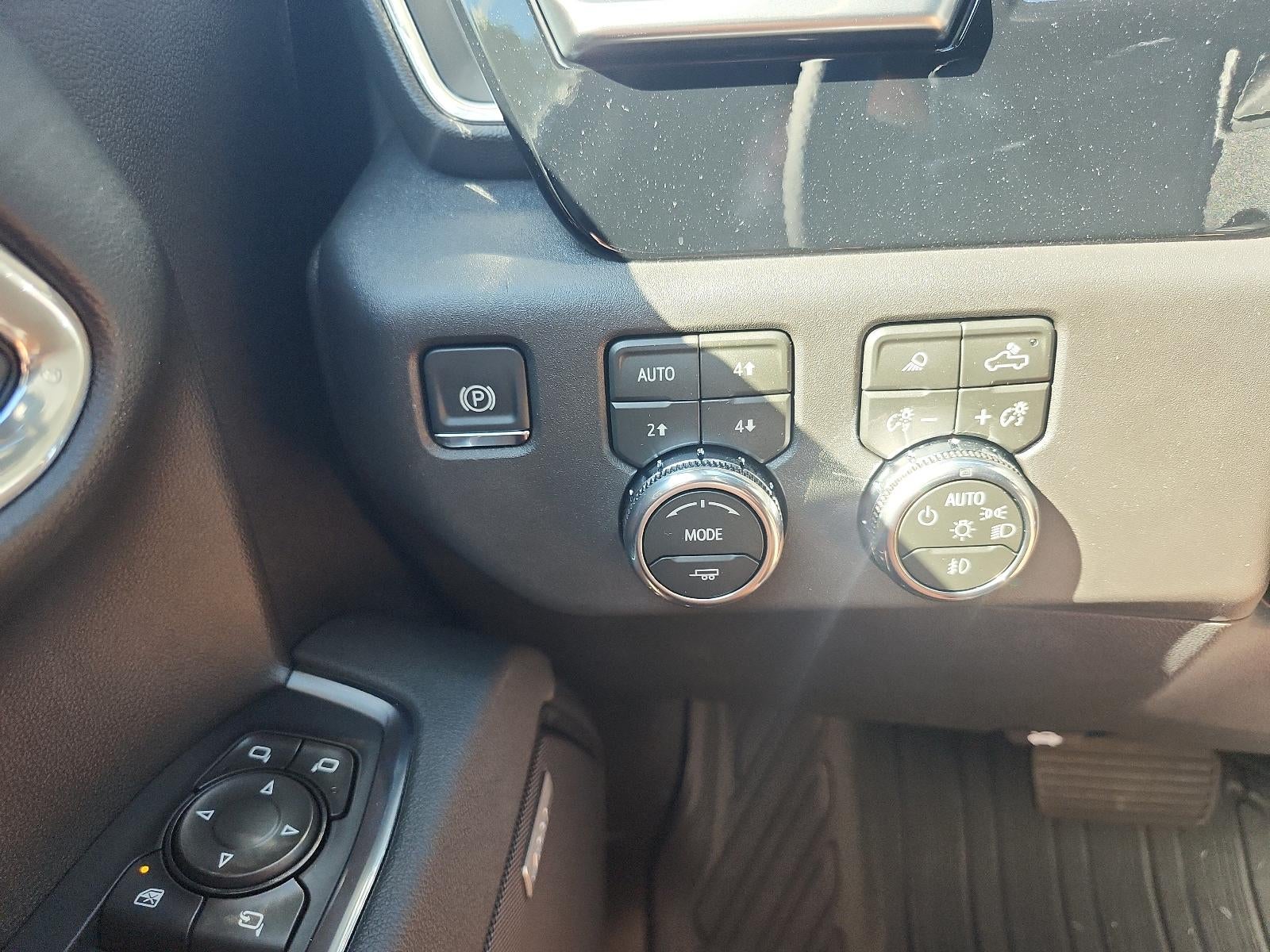 2026 GMC Sierra 1500 Crew Cab Short Box 4-Wheel Drive SLT