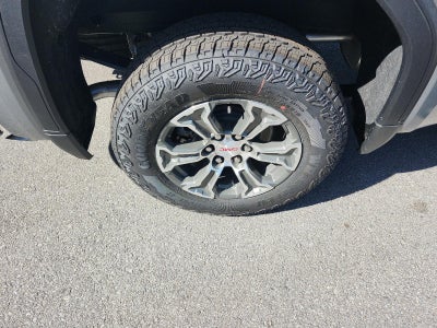 2026 GMC Sierra 1500 Crew Cab Short Box 4-Wheel Drive SLT