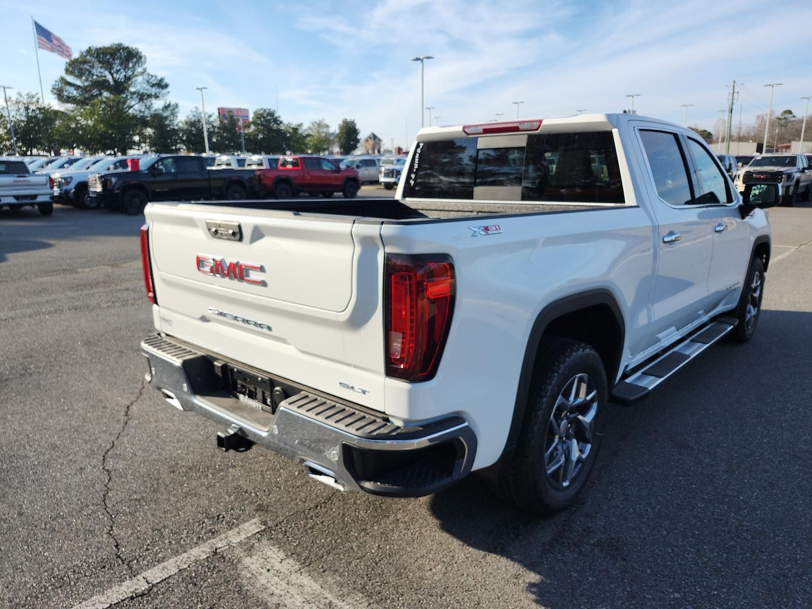 2026 GMC Sierra 1500 Crew Cab Short Box 4-Wheel Drive SLT