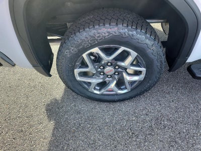 2026 GMC Sierra 1500 Crew Cab Short Box 4-Wheel Drive SLT