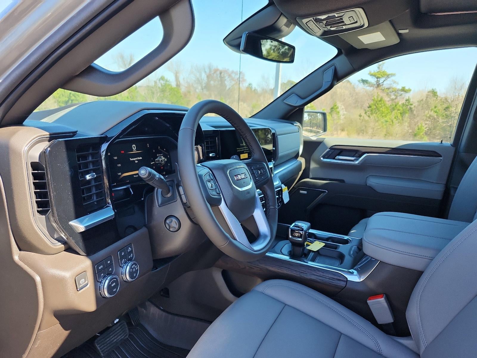 2026 GMC Sierra 1500 Crew Cab Short Box 4-Wheel Drive SLT