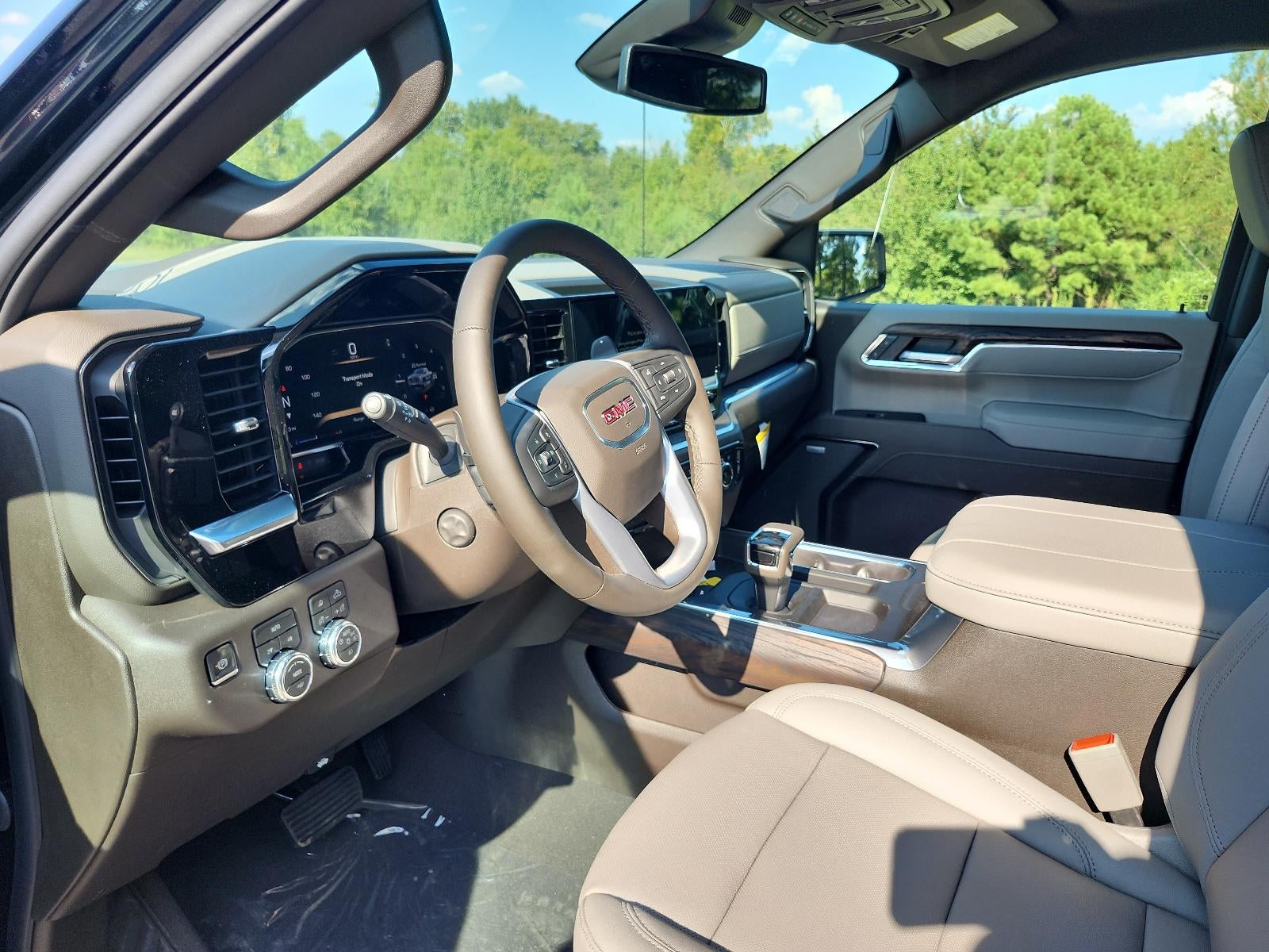 2026 GMC Sierra 1500 SLT - Photo 13