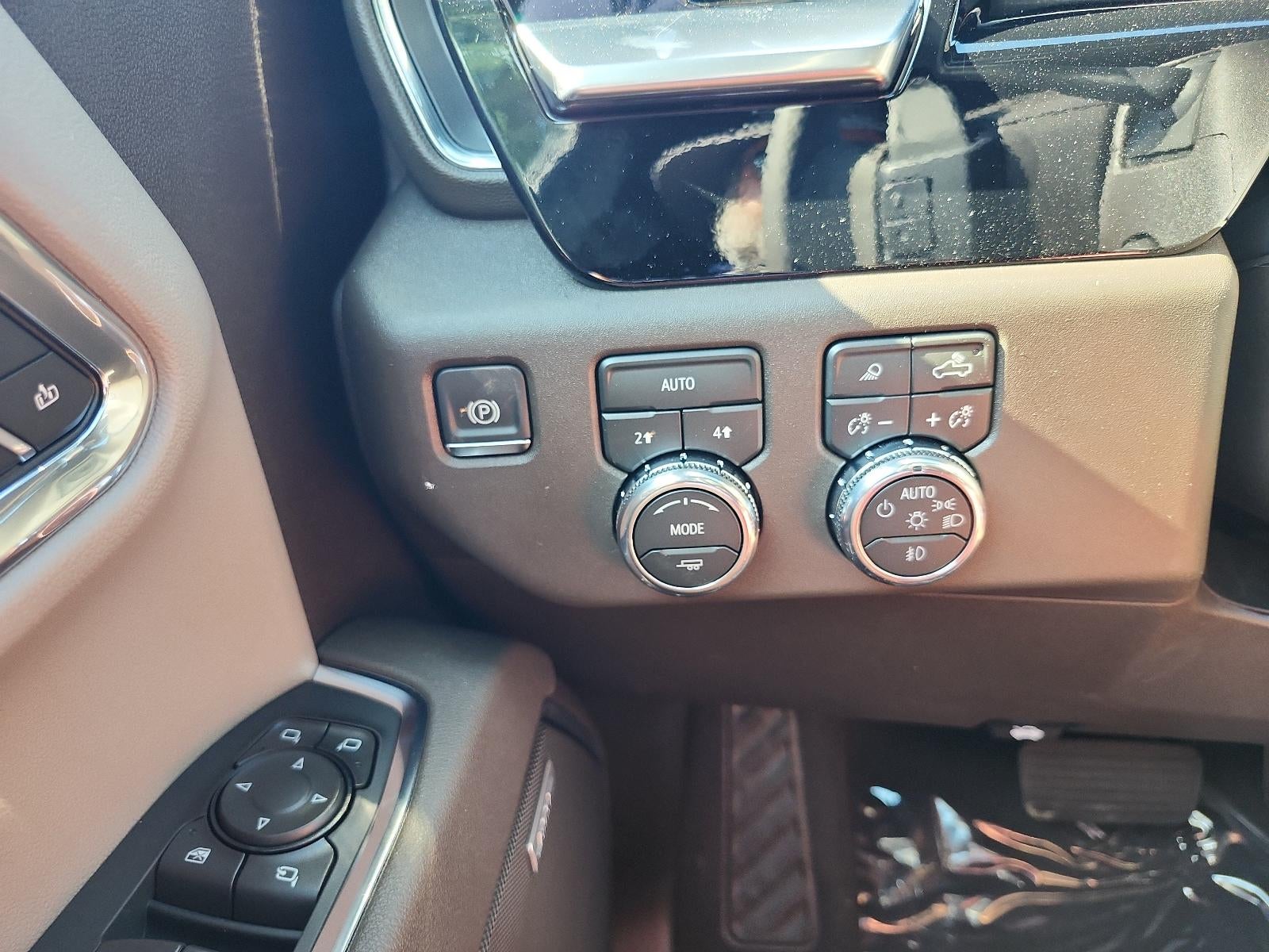 2026 GMC Sierra 1500 Crew Cab Short Box 4-Wheel Drive SLT