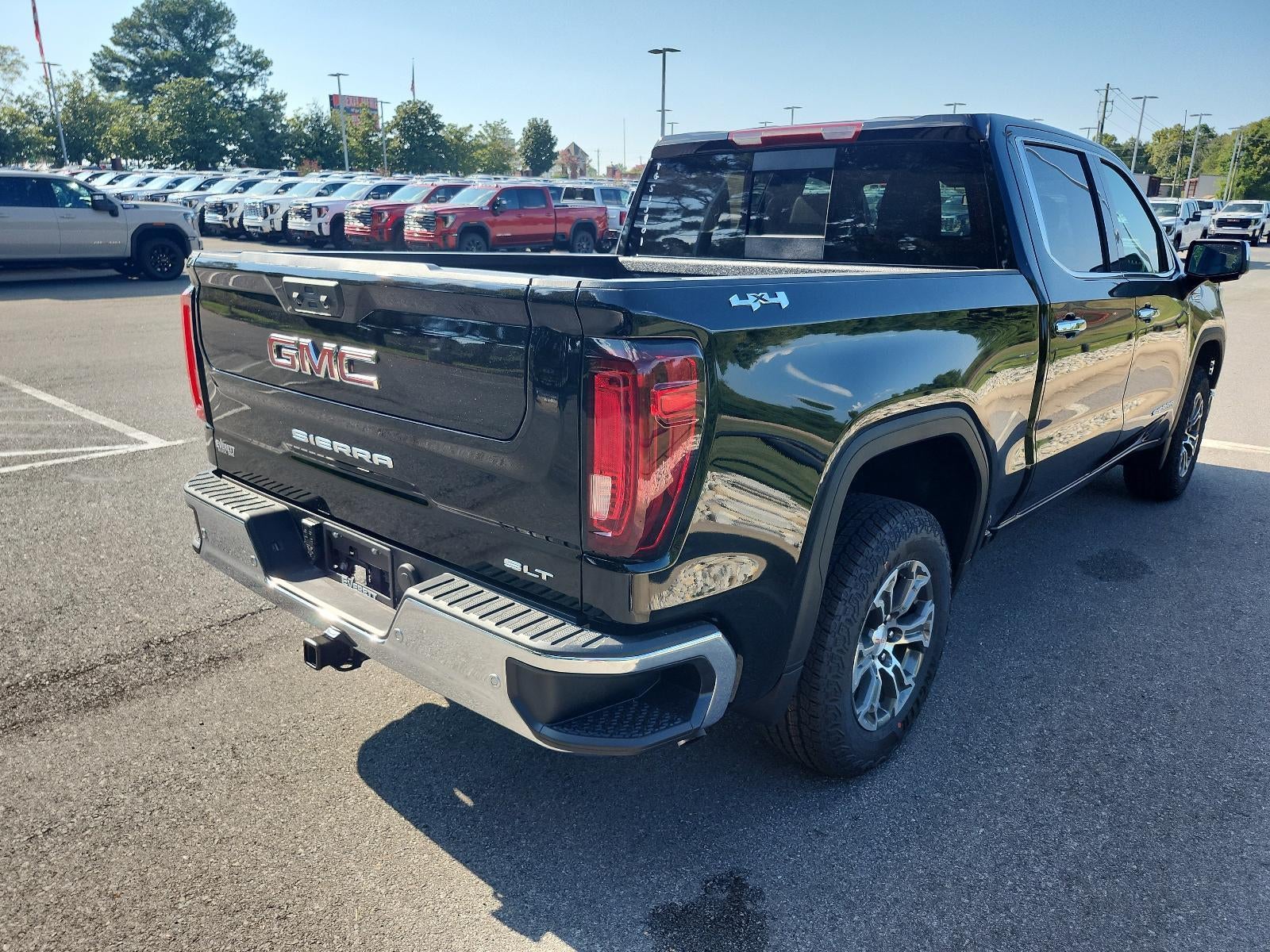 2026 GMC Sierra 1500 Crew Cab Short Box 4-Wheel Drive SLT