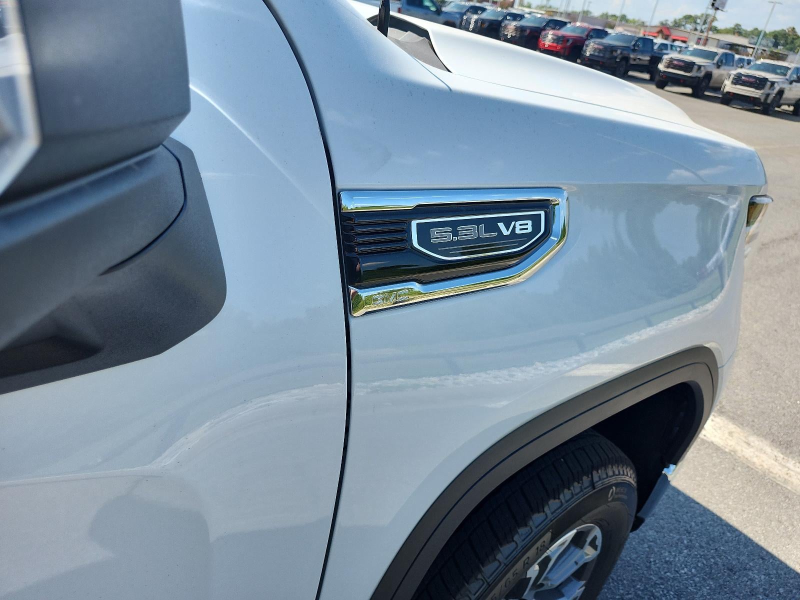 2026 GMC Sierra 1500 SLT - Photo 7