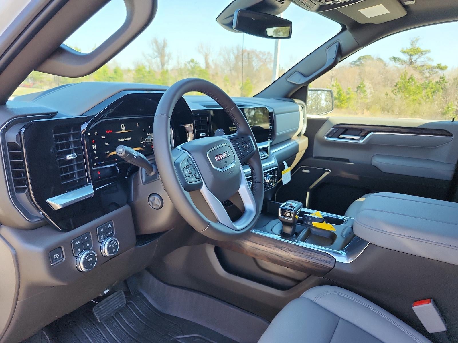 2026 GMC Sierra 1500 Crew Cab Short Box 4-Wheel Drive SLT