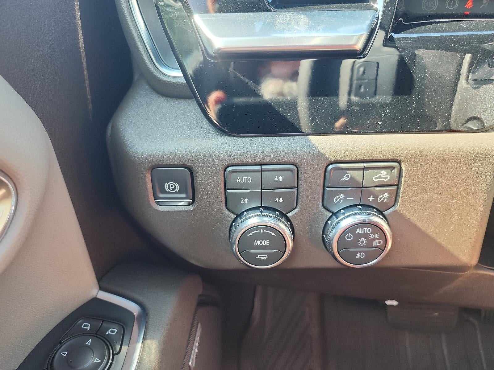 2026 GMC Sierra 1500 Crew Cab Short Box 4-Wheel Drive SLT
