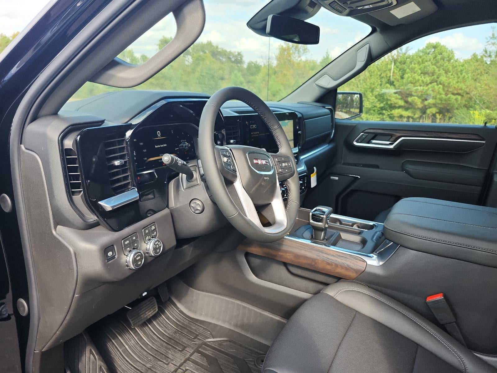 2026 GMC Sierra 1500 Crew Cab Short Box 4-Wheel Drive SLT