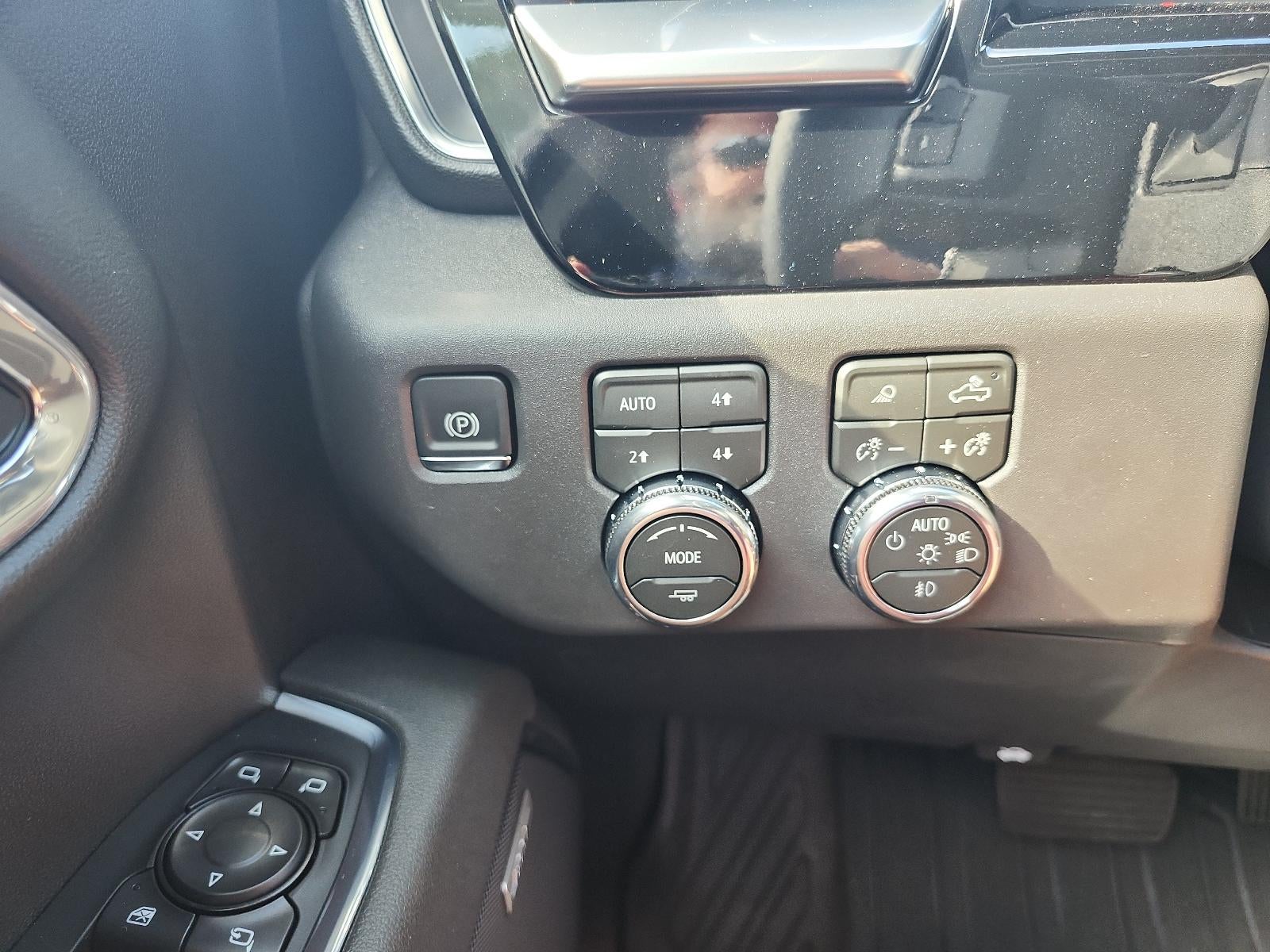 2026 GMC Sierra 1500 Crew Cab Short Box 4-Wheel Drive SLT