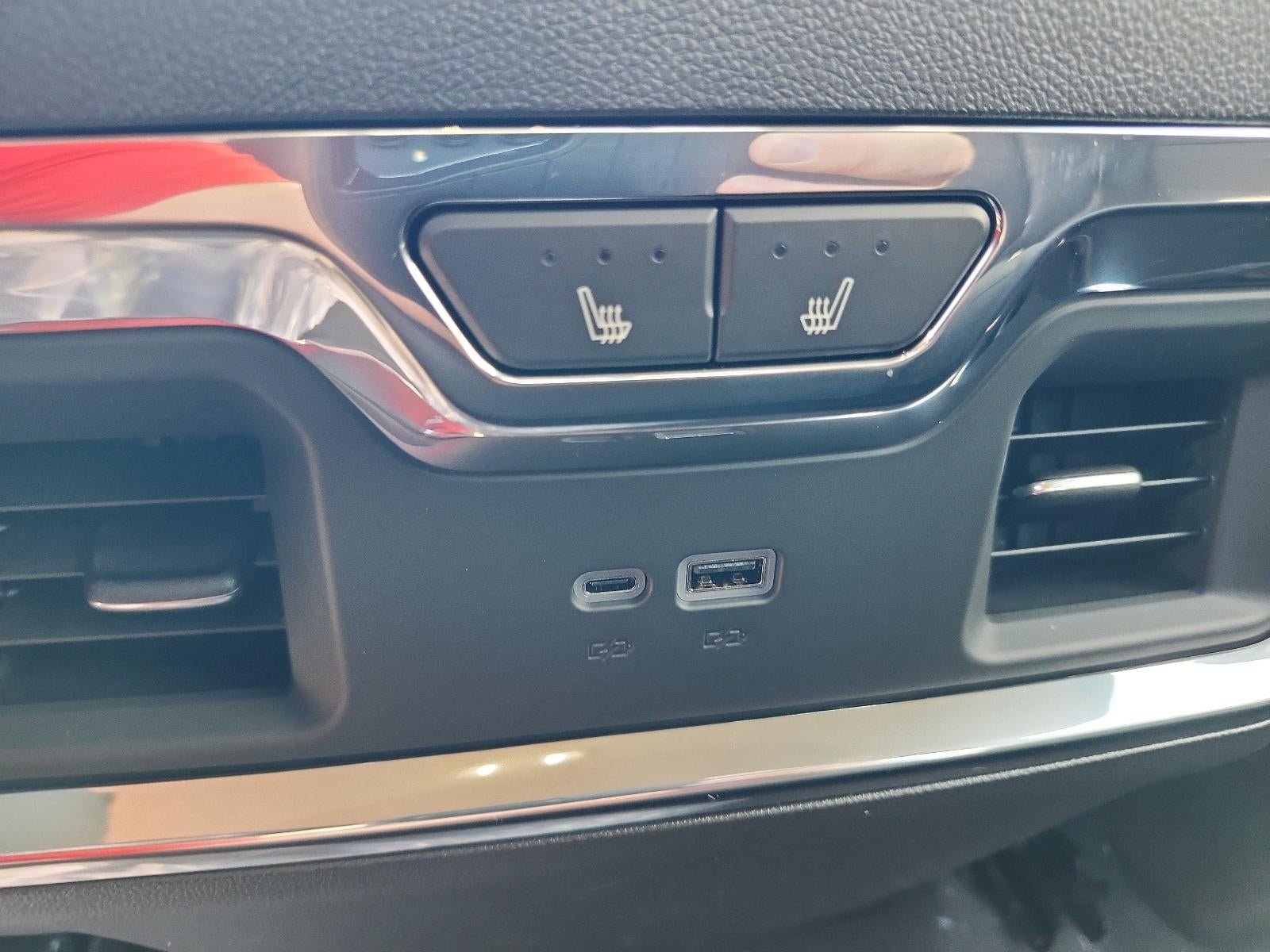 2026 GMC Sierra 1500 SLT - Photo 11
