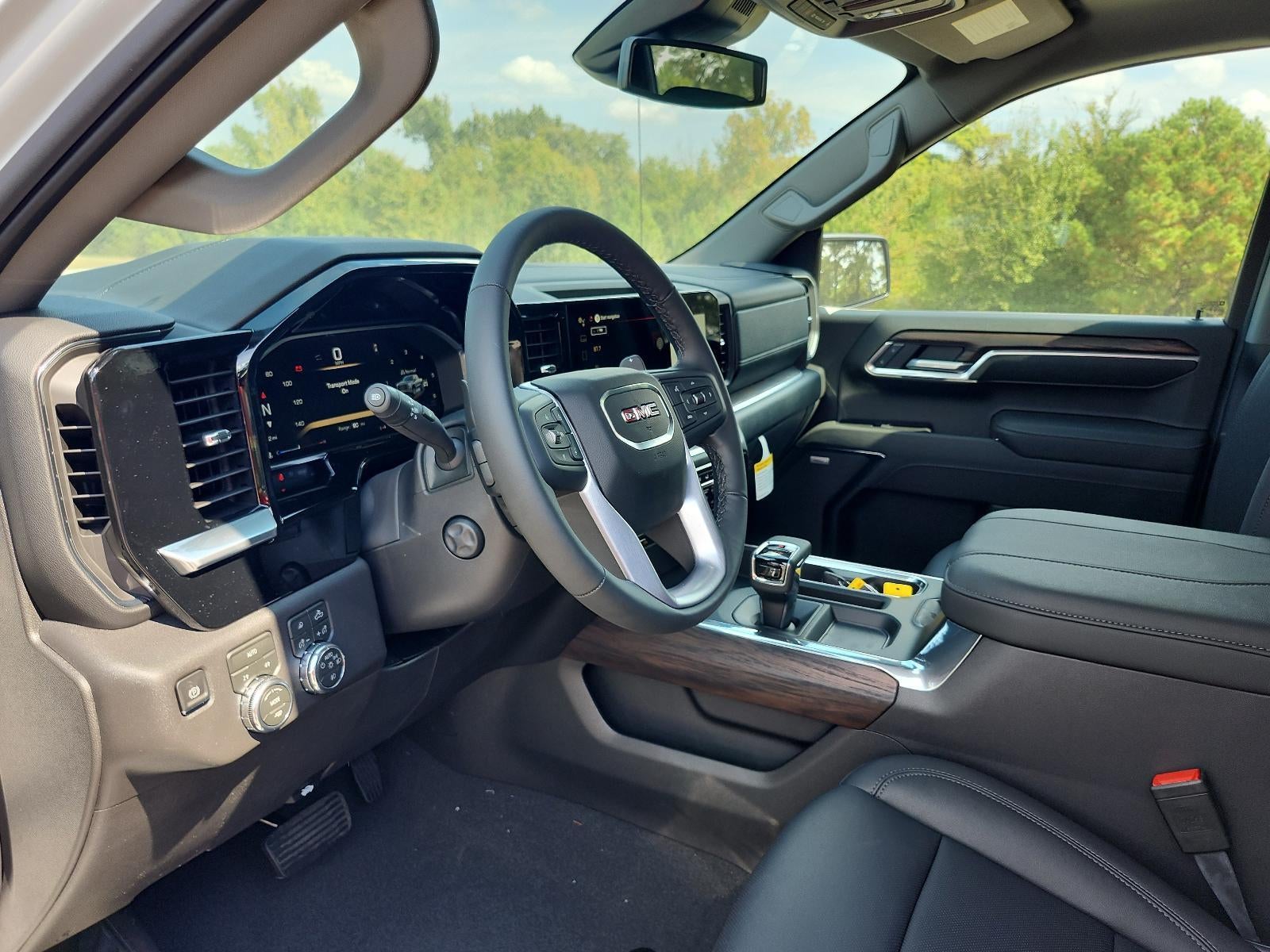 2026 GMC Sierra 1500 SLT - Photo 13