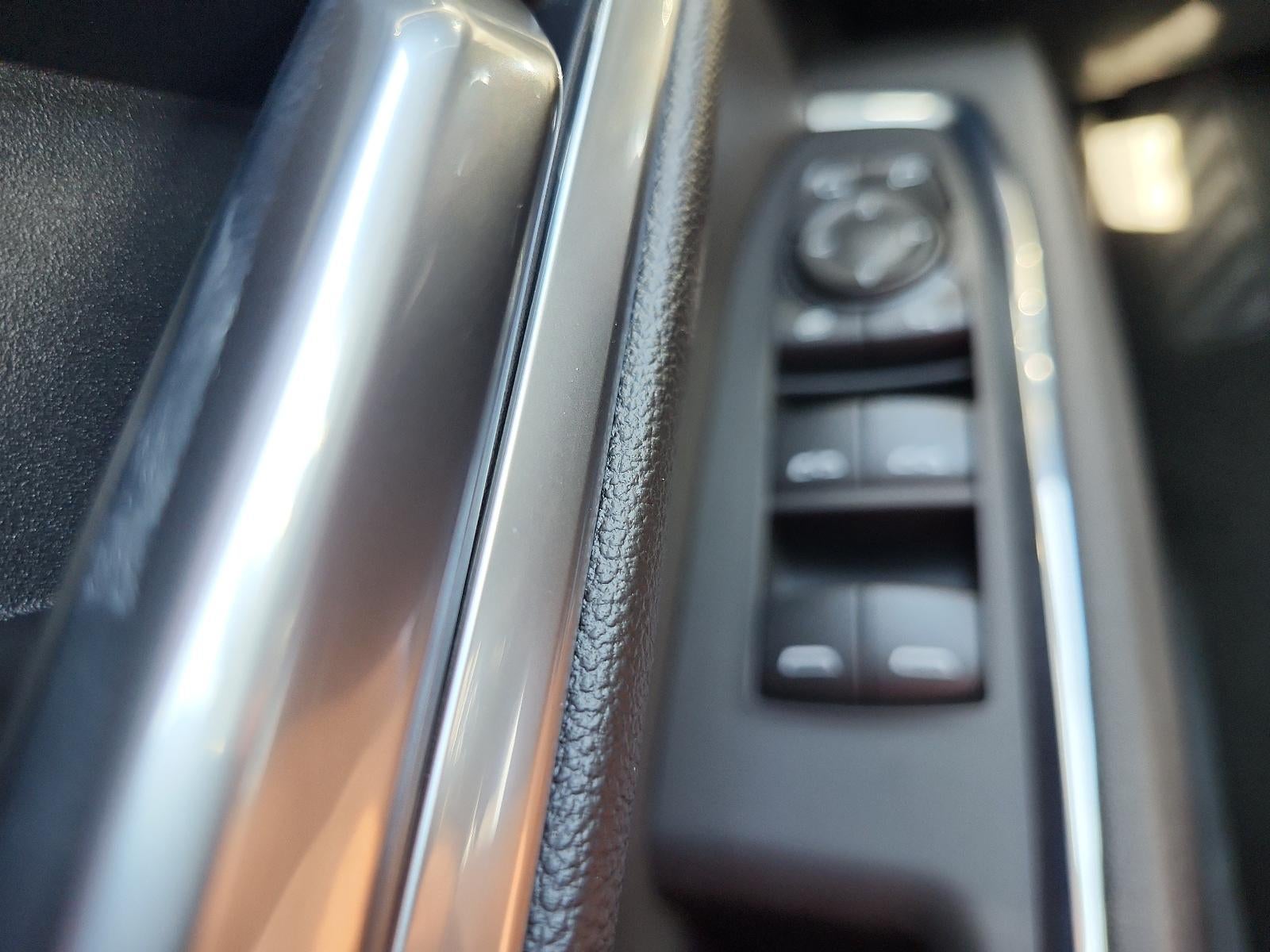 2026 GMC Sierra 1500 SLT - Photo 21