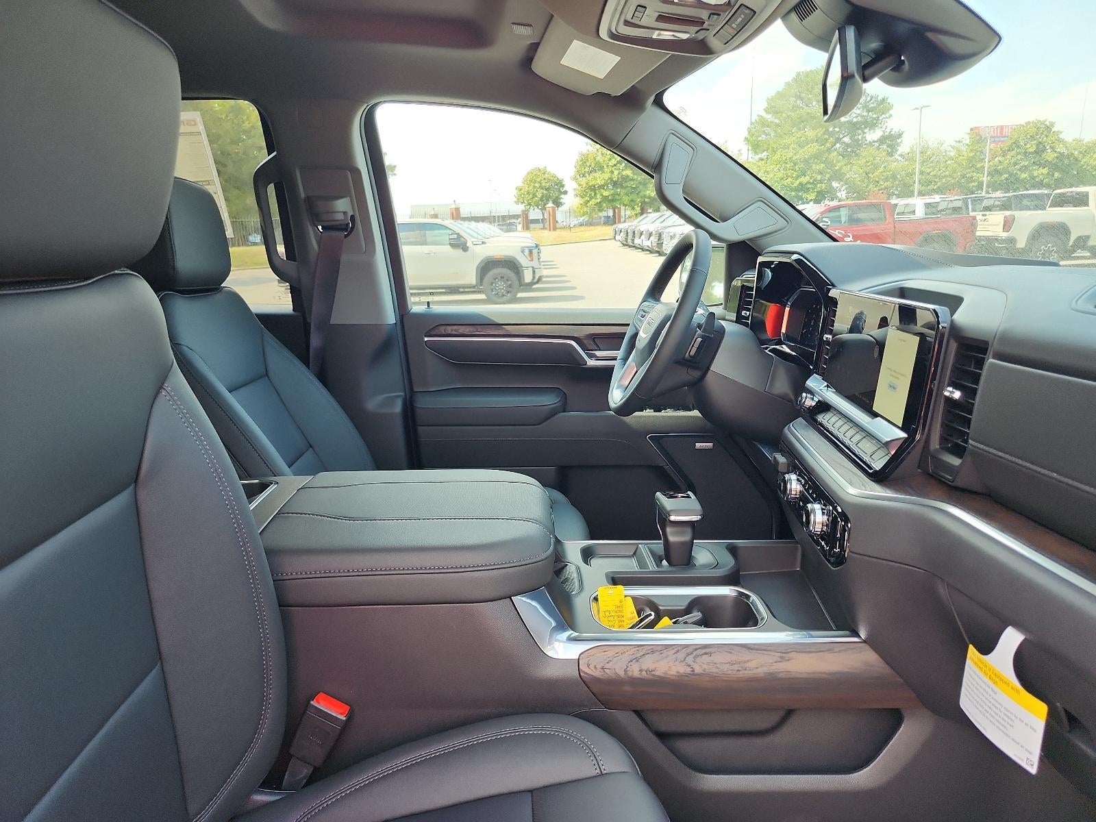 2026 GMC Sierra 1500 SLT - Photo 8