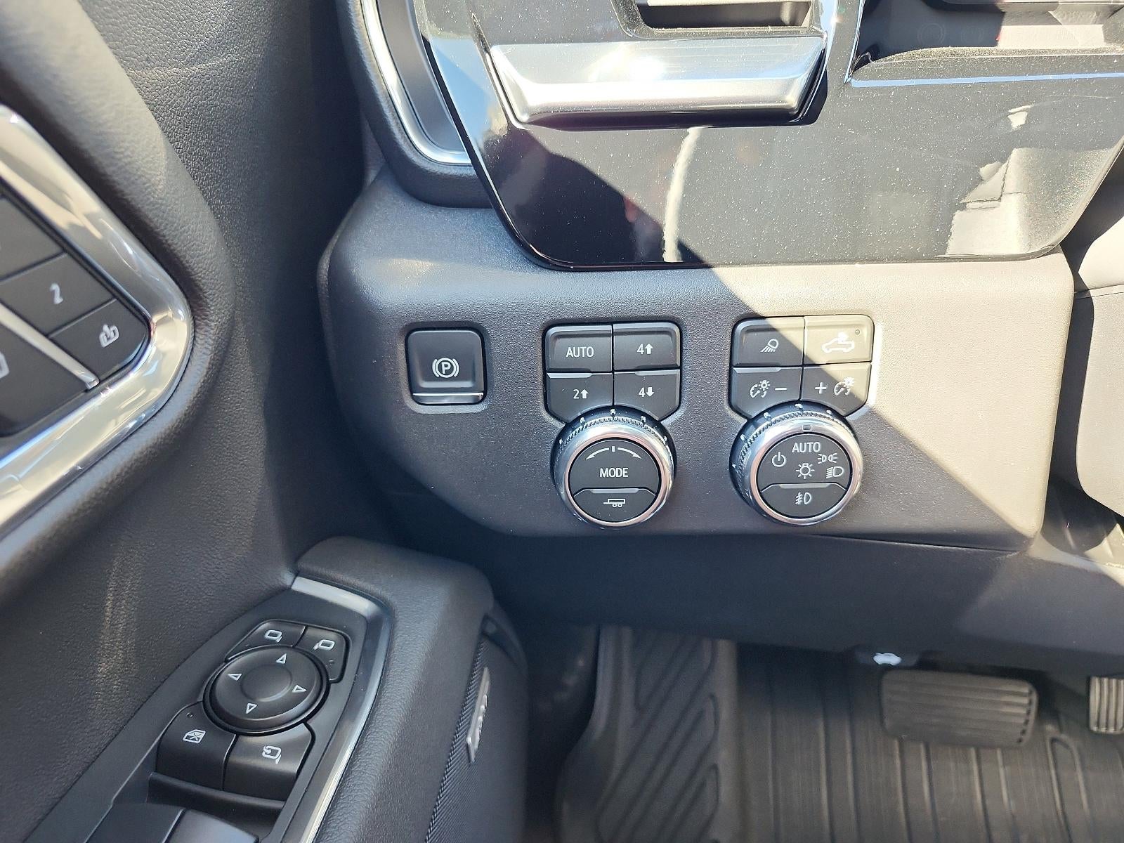 2026 GMC Sierra 1500 Crew Cab Short Box 4-Wheel Drive SLT