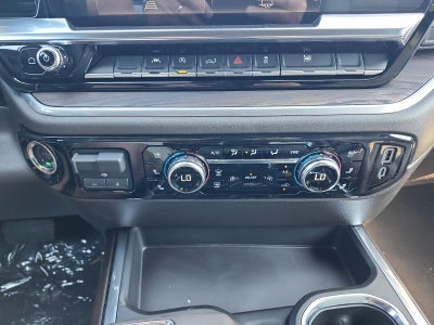 2026 GMC Sierra 1500 Crew Cab Short Box 4-Wheel Drive SLT
