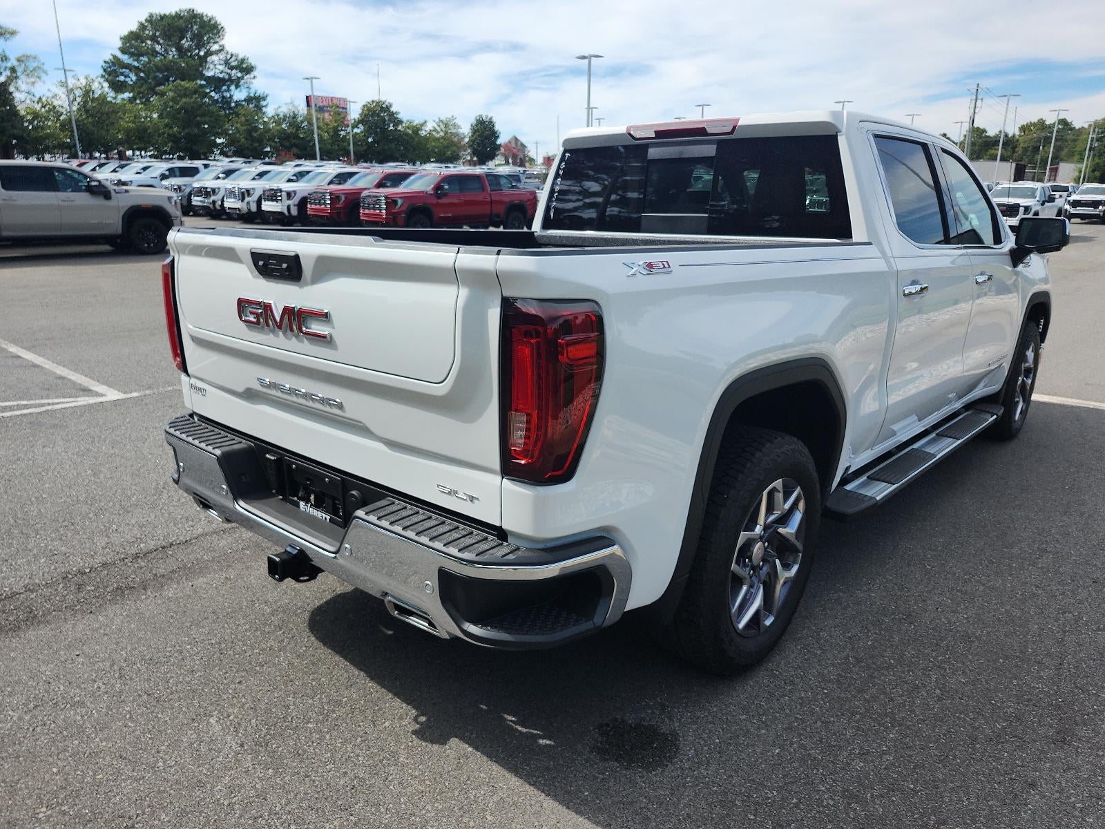 2026 GMC Sierra 1500 Crew Cab Short Box 4-Wheel Drive SLT