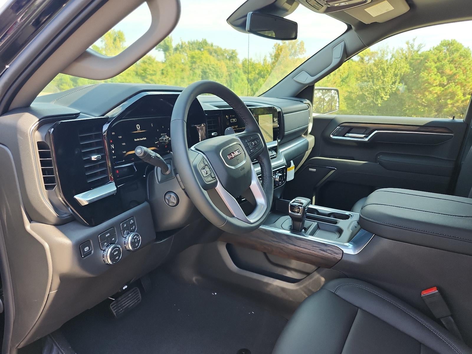 2026 GMC Sierra 1500 SLT - Photo 13