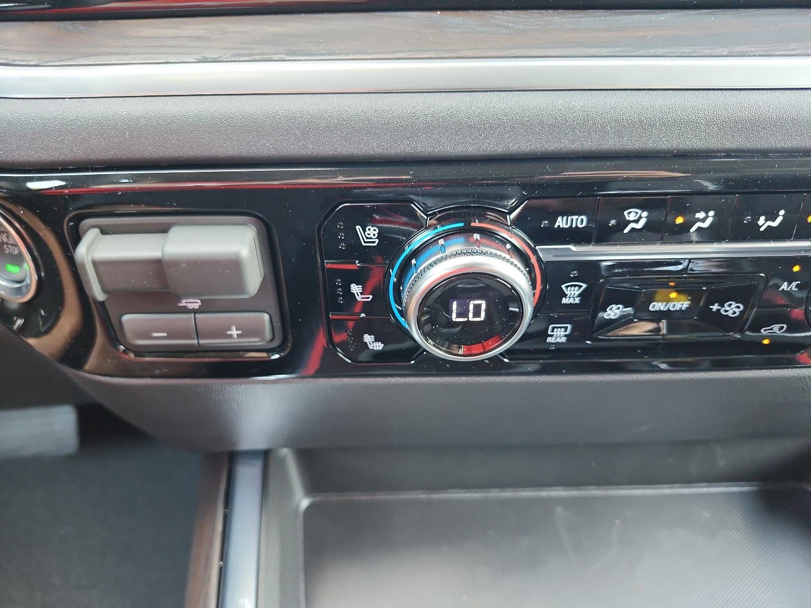 2026 GMC Sierra 1500 SLT - Photo 18