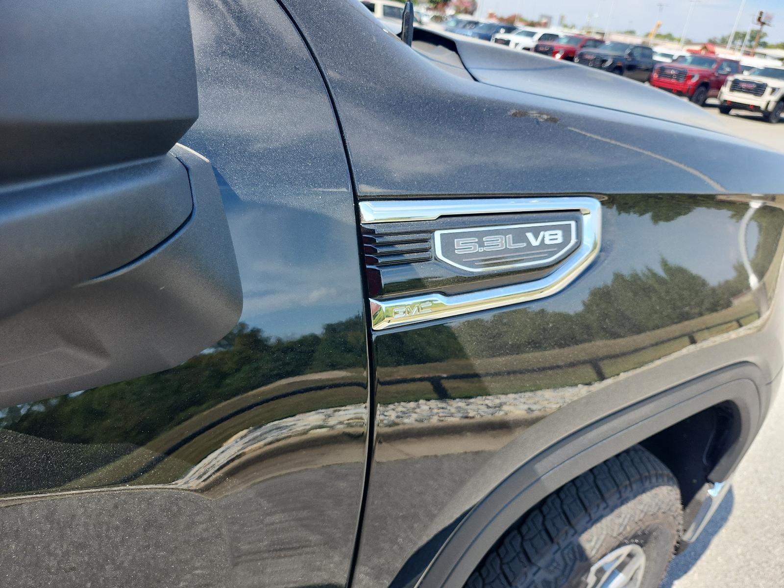 2026 GMC Sierra 1500 SLT - Photo 6