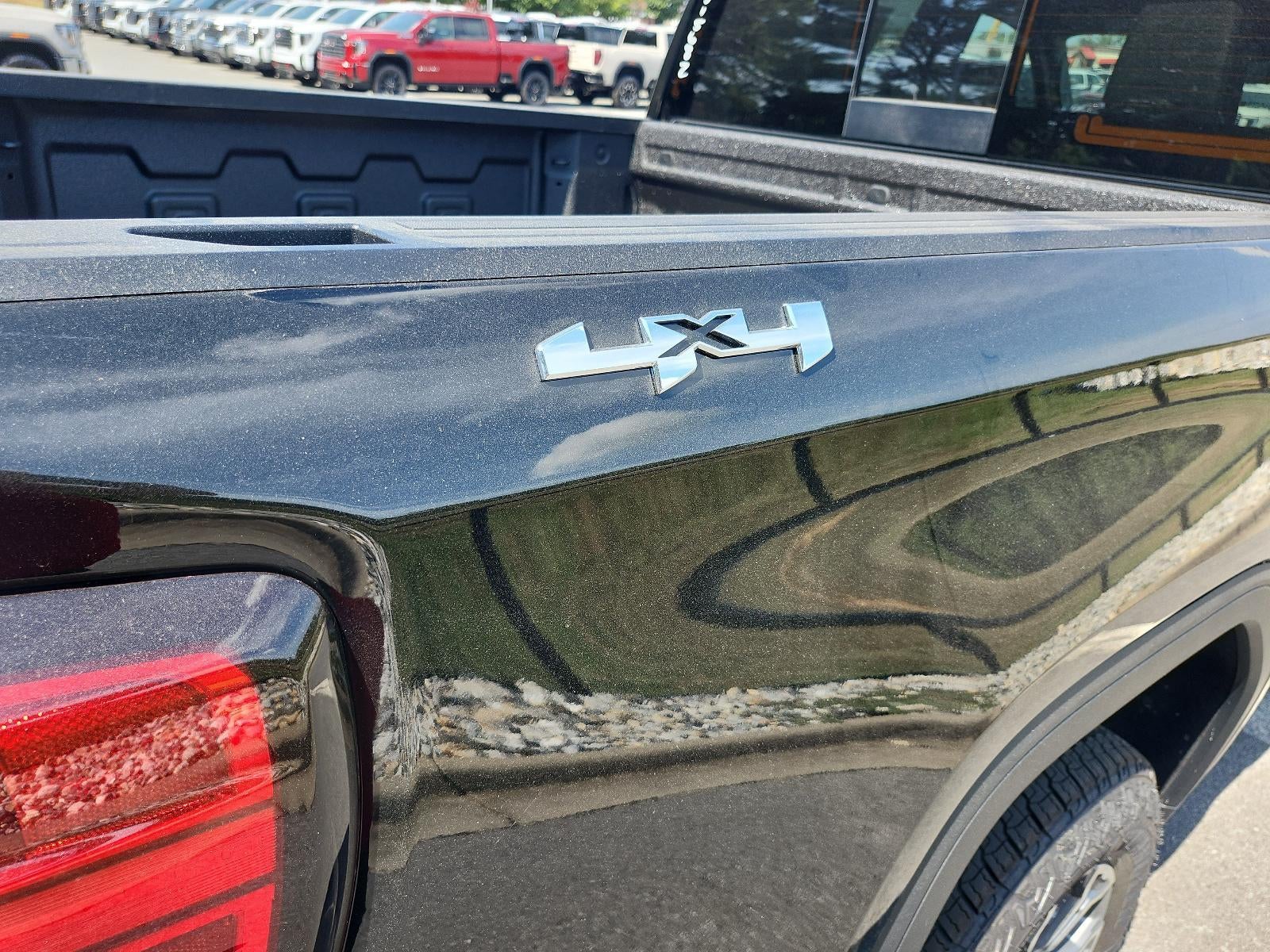 2026 GMC Sierra 1500 SLT - Photo 7