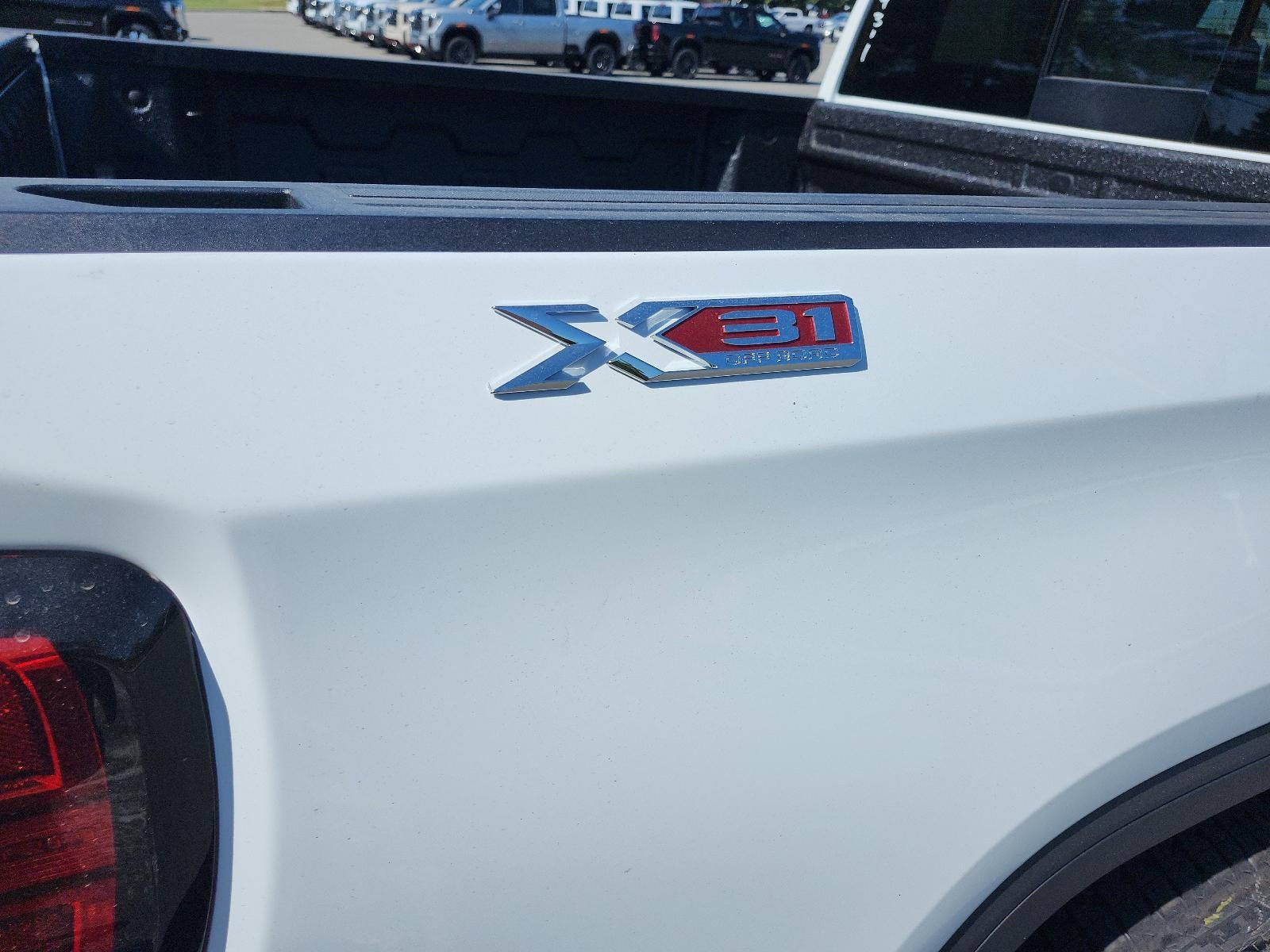 2026 GMC Sierra 1500 Crew Cab Short Box 4-Wheel Drive SLT