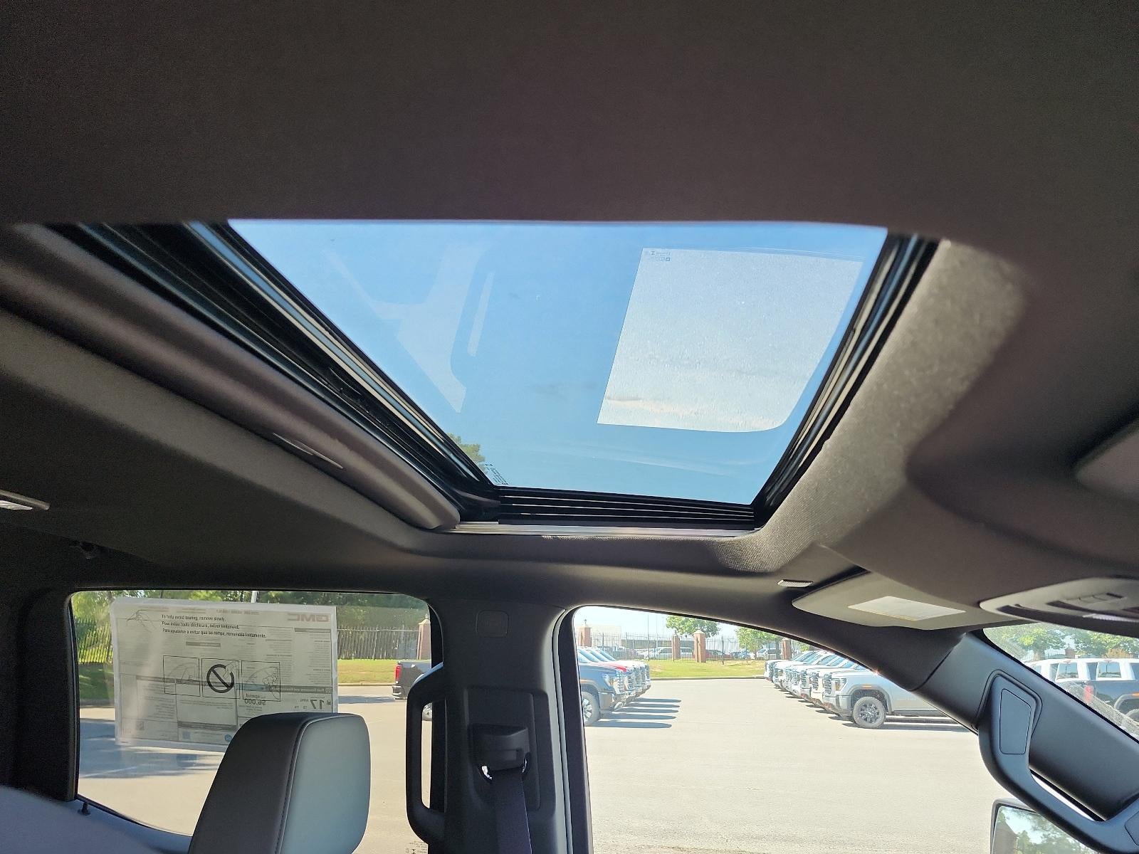 2026 GMC Sierra 1500 Crew Cab Short Box 4-Wheel Drive SLT