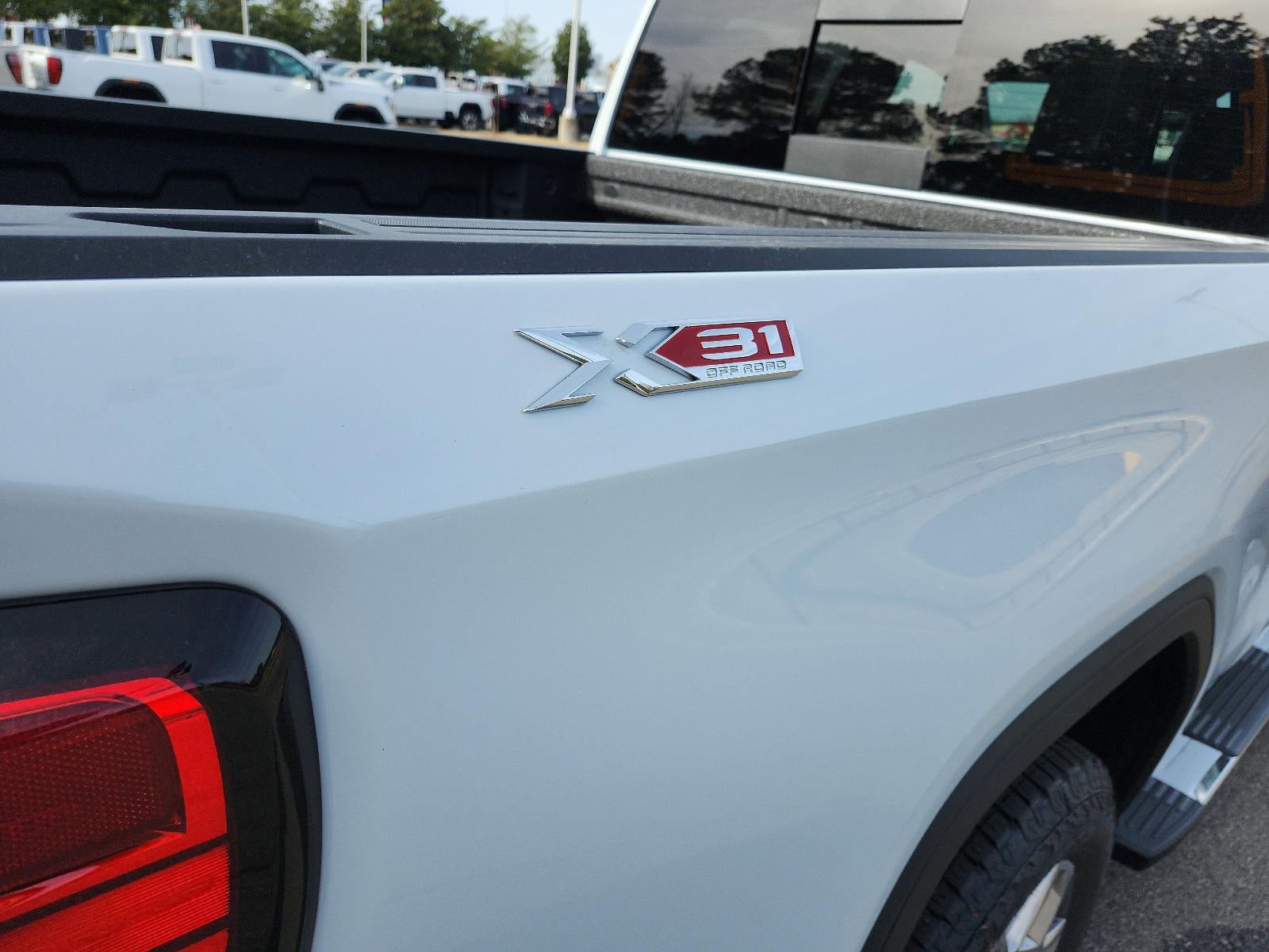 2026 GMC Sierra 1500 Crew Cab Short Box 4-Wheel Drive SLT