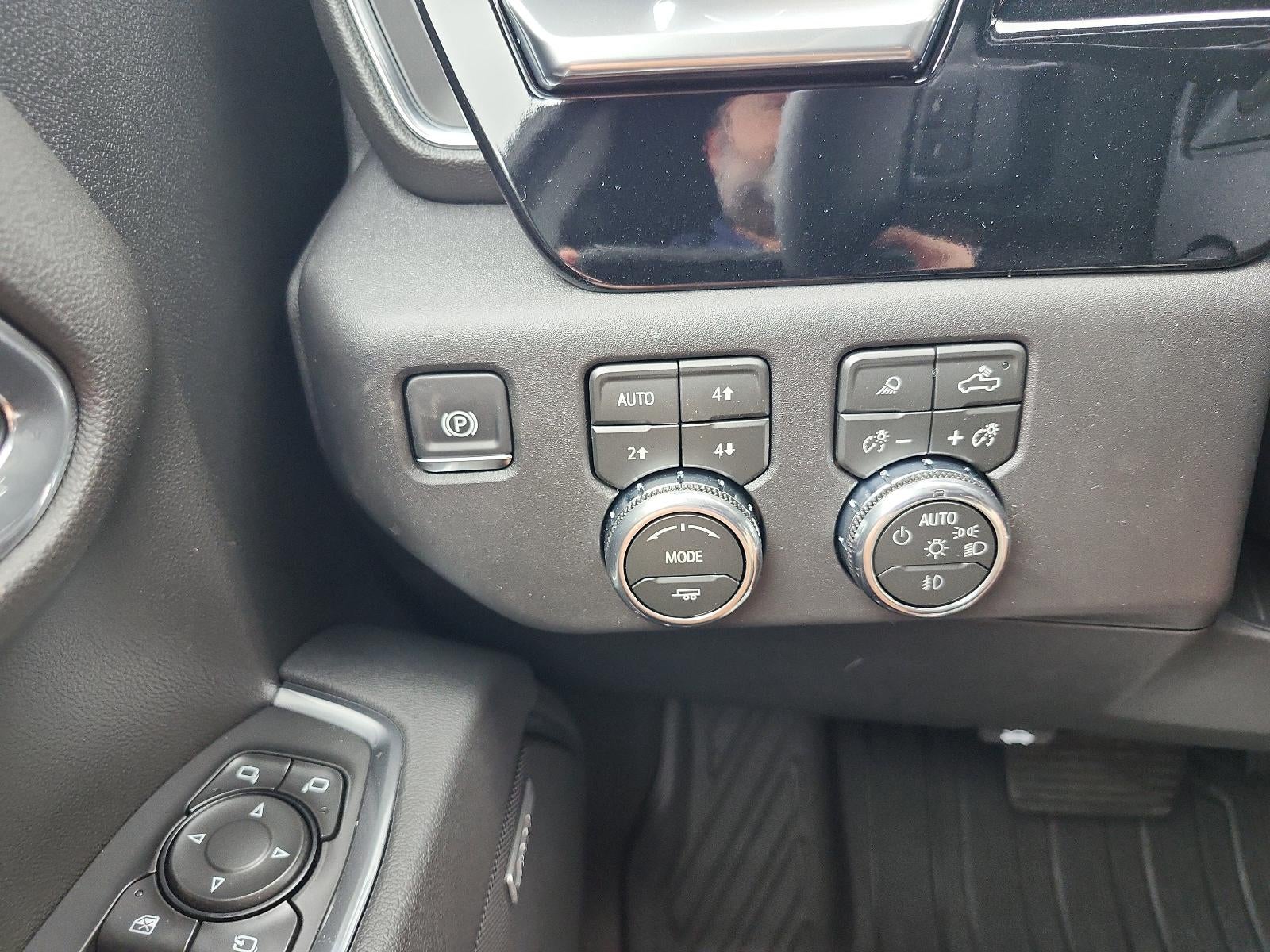 2026 GMC Sierra 1500 Crew Cab Short Box 4-Wheel Drive SLT