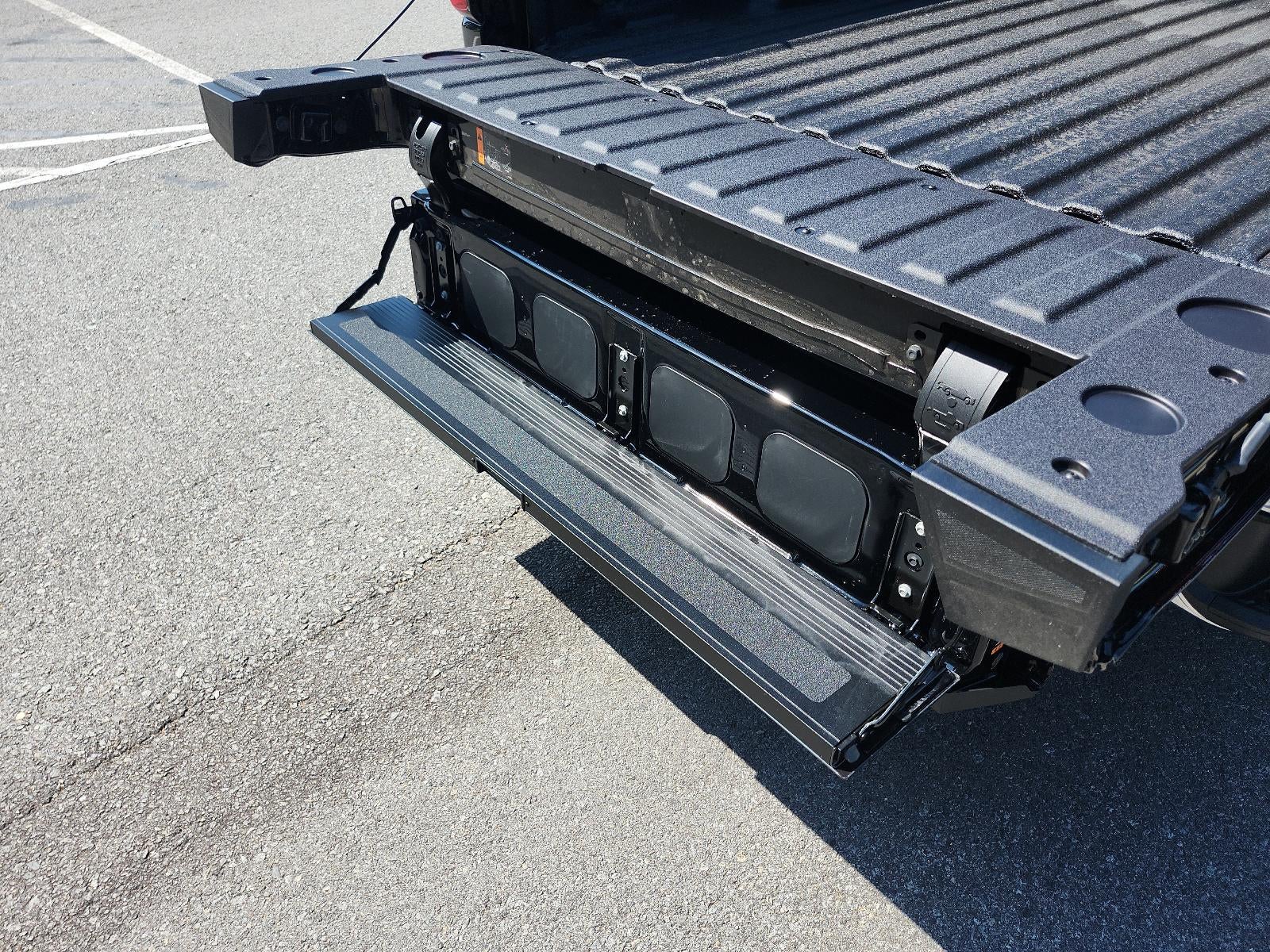 2026 GMC Sierra 1500 SLT - Photo 10