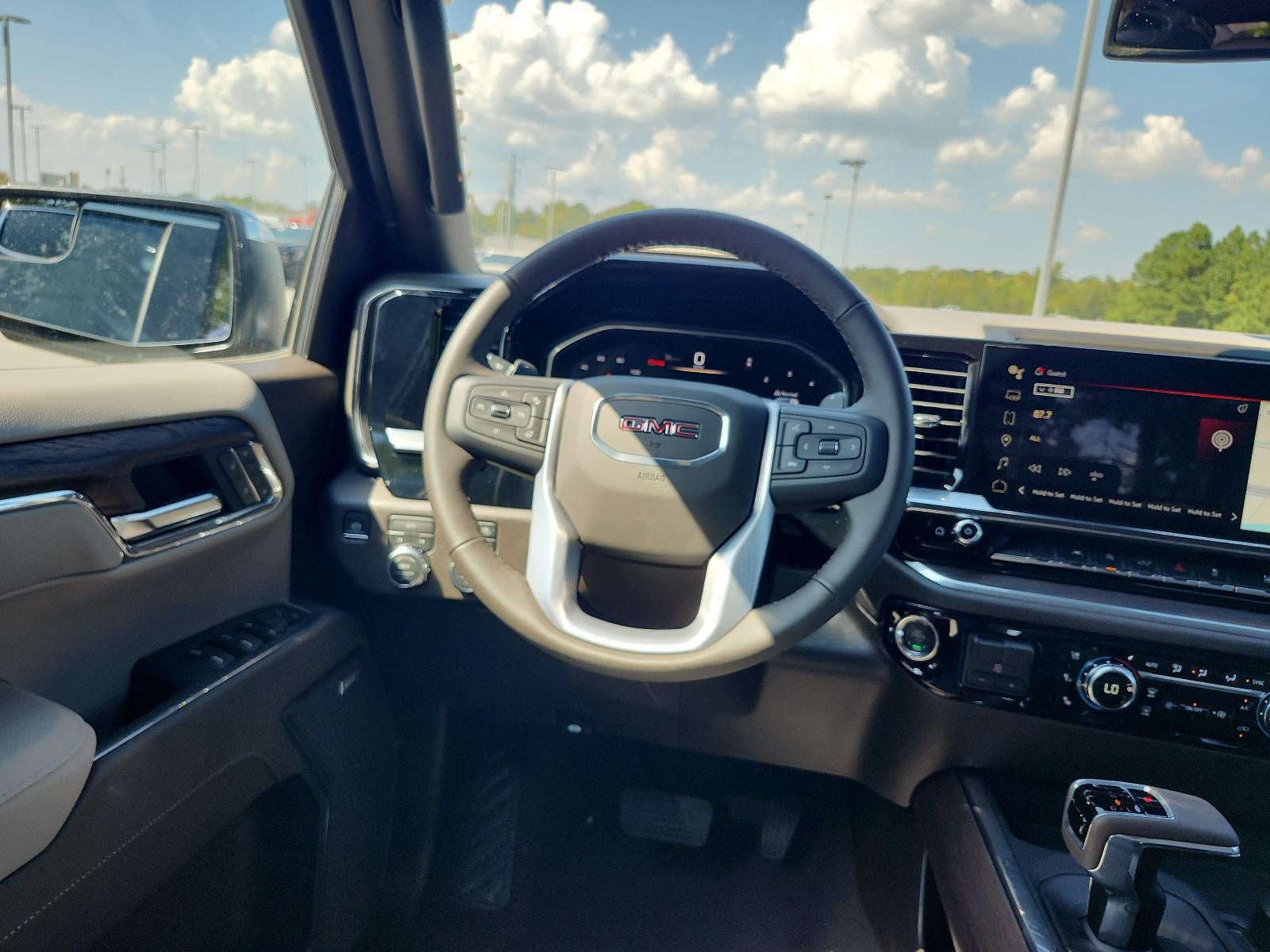 2026 GMC Sierra 1500 SLT - Photo 11