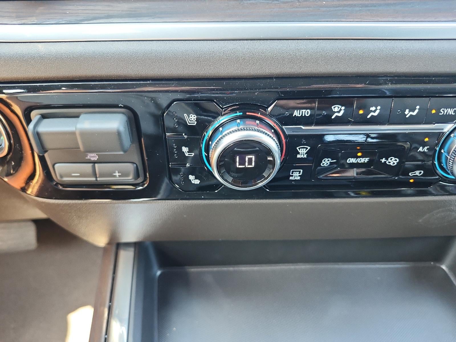 2026 GMC Sierra 1500 SLT - Photo 17