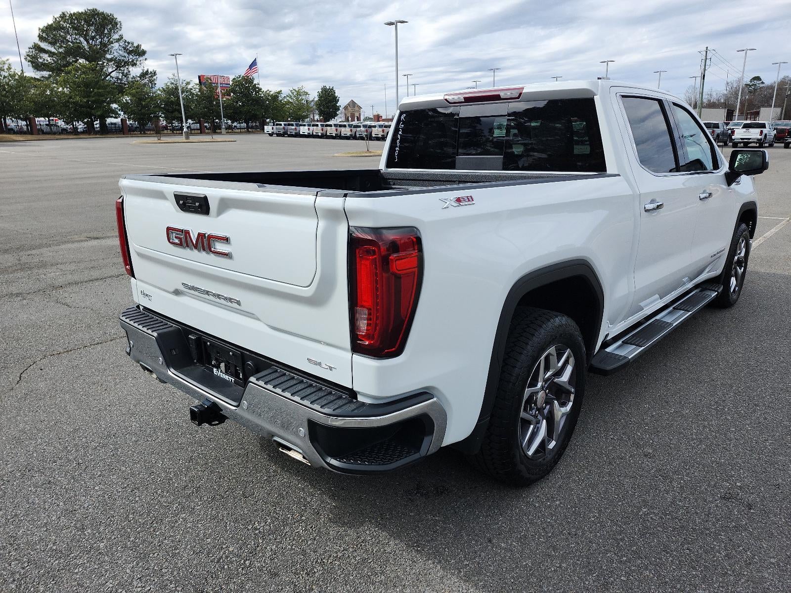 2024 GMC Sierra 1500 SLT