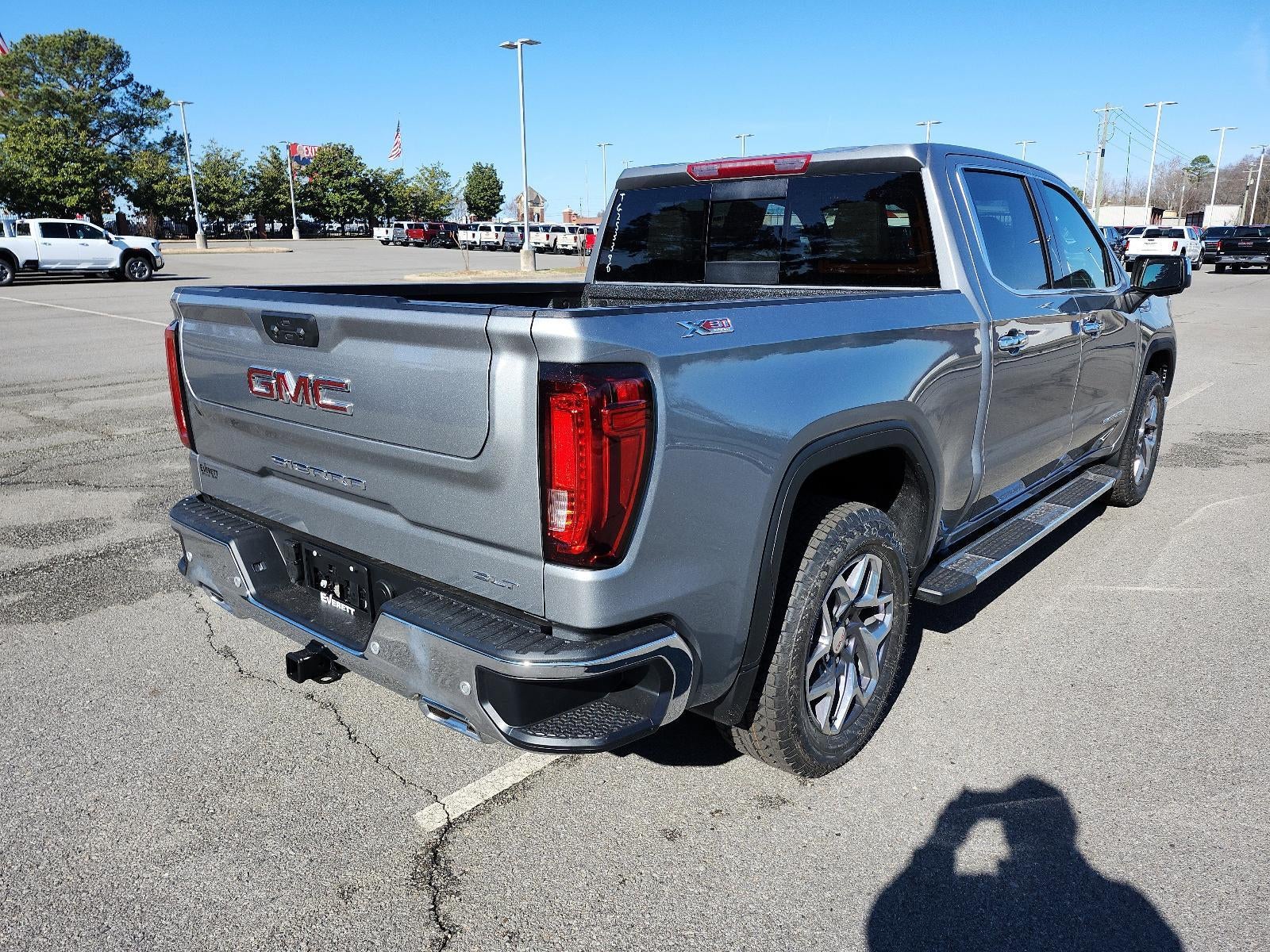 2026 GMC Sierra 1500 Crew Cab Short Box 4-Wheel Drive SLT
