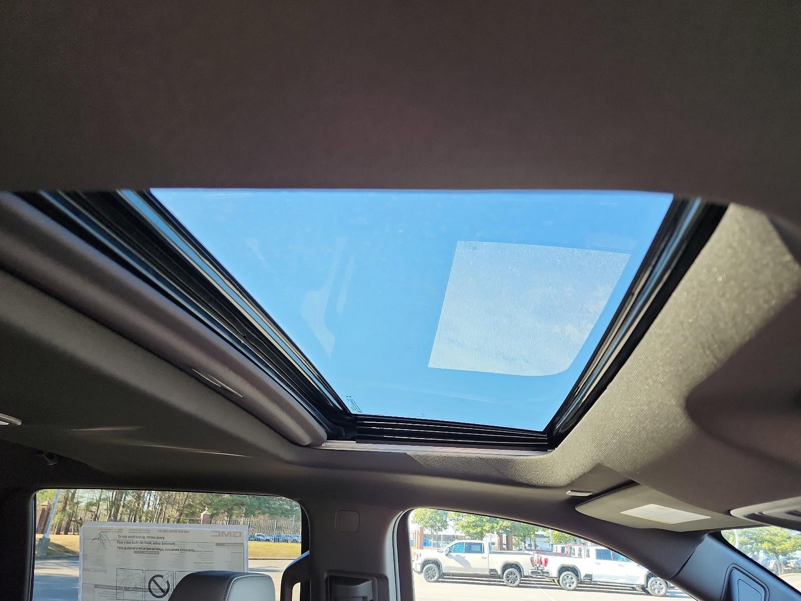 2026 GMC Sierra 1500 Crew Cab Short Box 4-Wheel Drive SLT