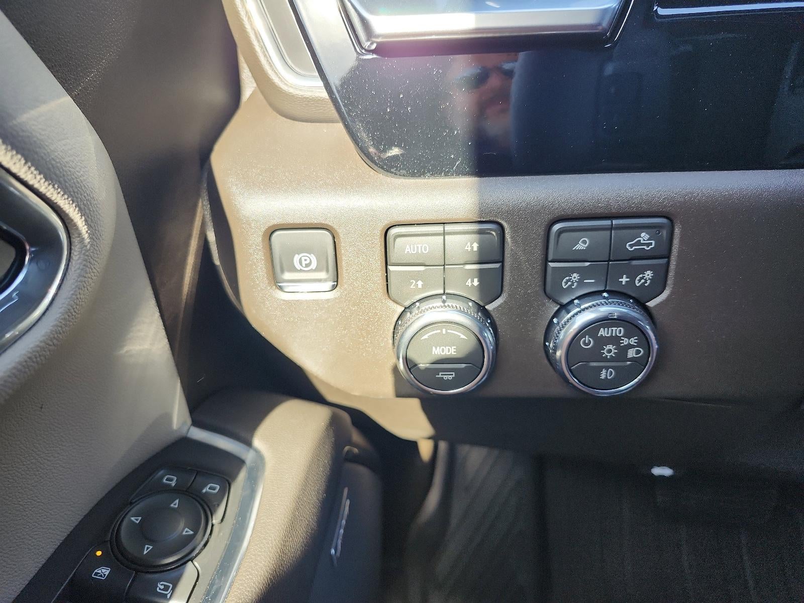 2026 GMC Sierra 1500 Crew Cab Short Box 4-Wheel Drive SLT