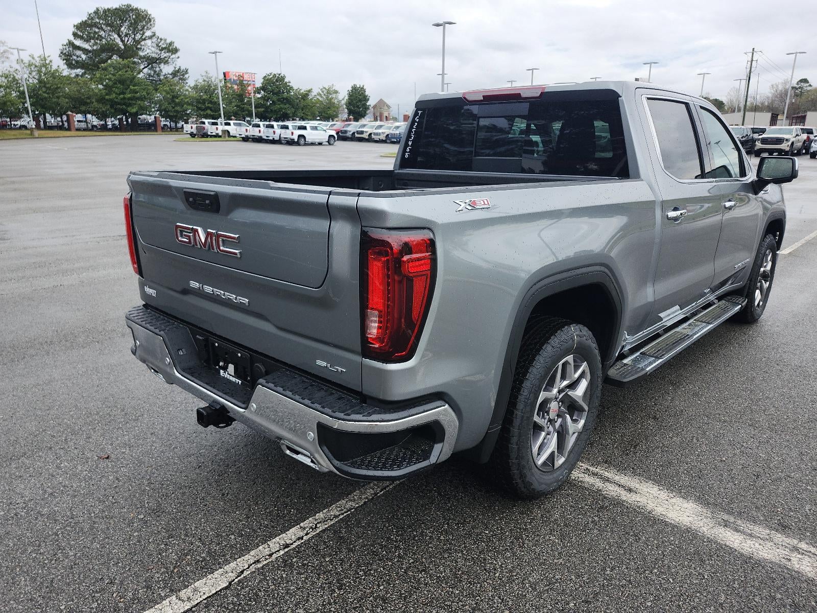 2026 GMC Sierra 1500 Crew Cab Short Box 4-Wheel Drive SLT