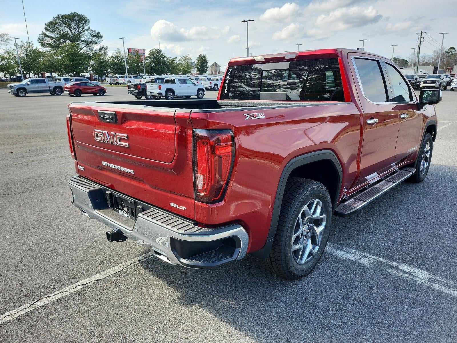 2026 GMC Sierra 1500 Crew Cab Short Box 4-Wheel Drive SLT