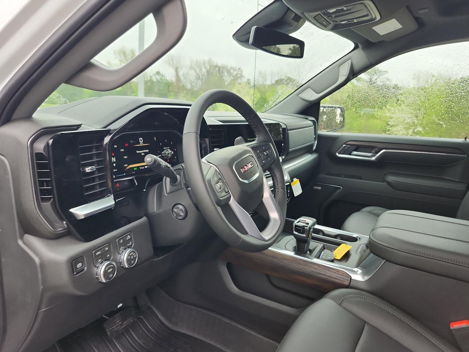 2026 GMC Sierra 1500 Crew Cab Short Box 4-Wheel Drive SLT