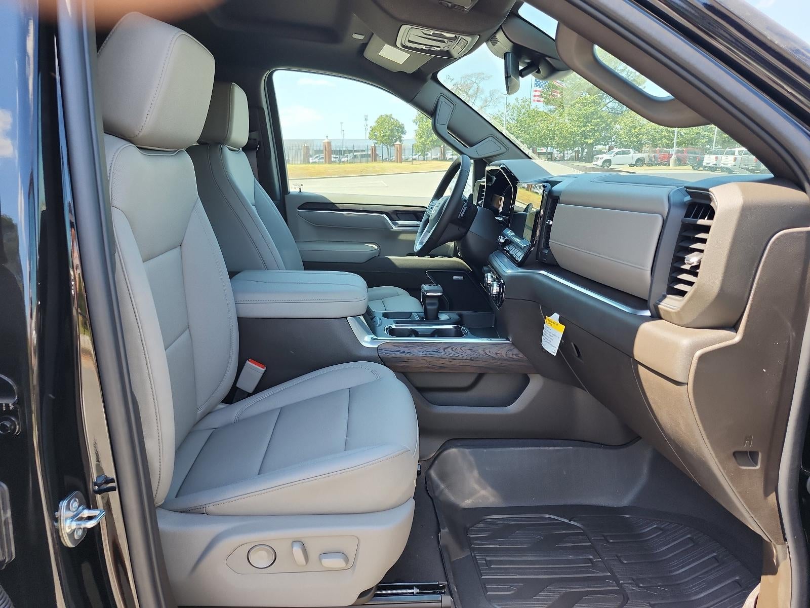 2026 GMC Sierra 1500 Crew Cab Short Box 4-Wheel Drive SLT