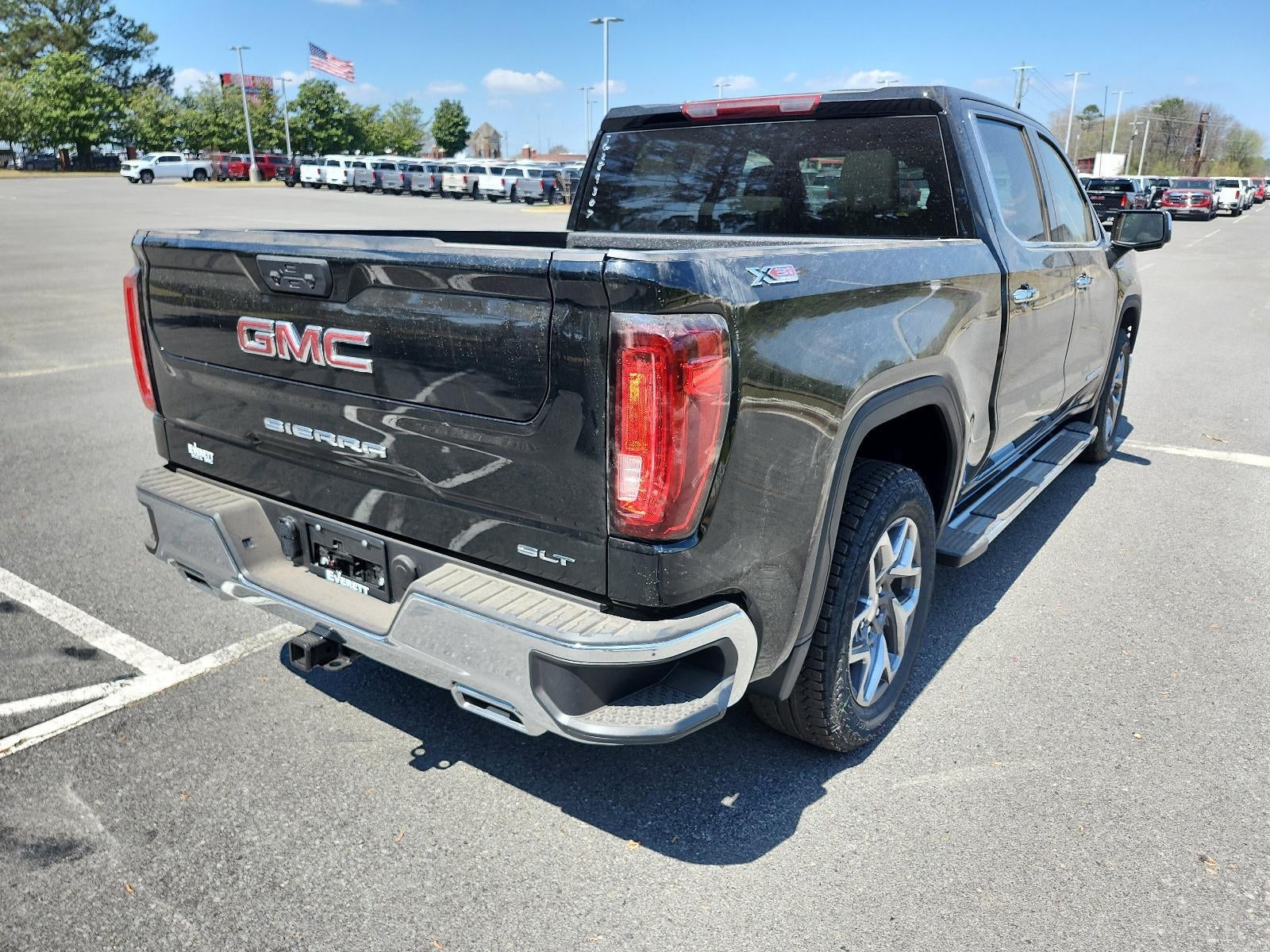 2026 GMC Sierra 1500 Crew Cab Short Box 4-Wheel Drive SLT