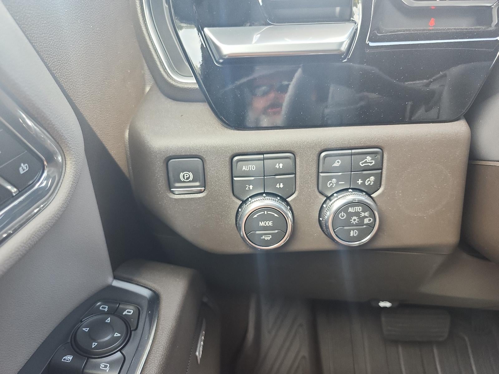 2026 GMC Sierra 1500 Crew Cab Short Box 4-Wheel Drive SLT